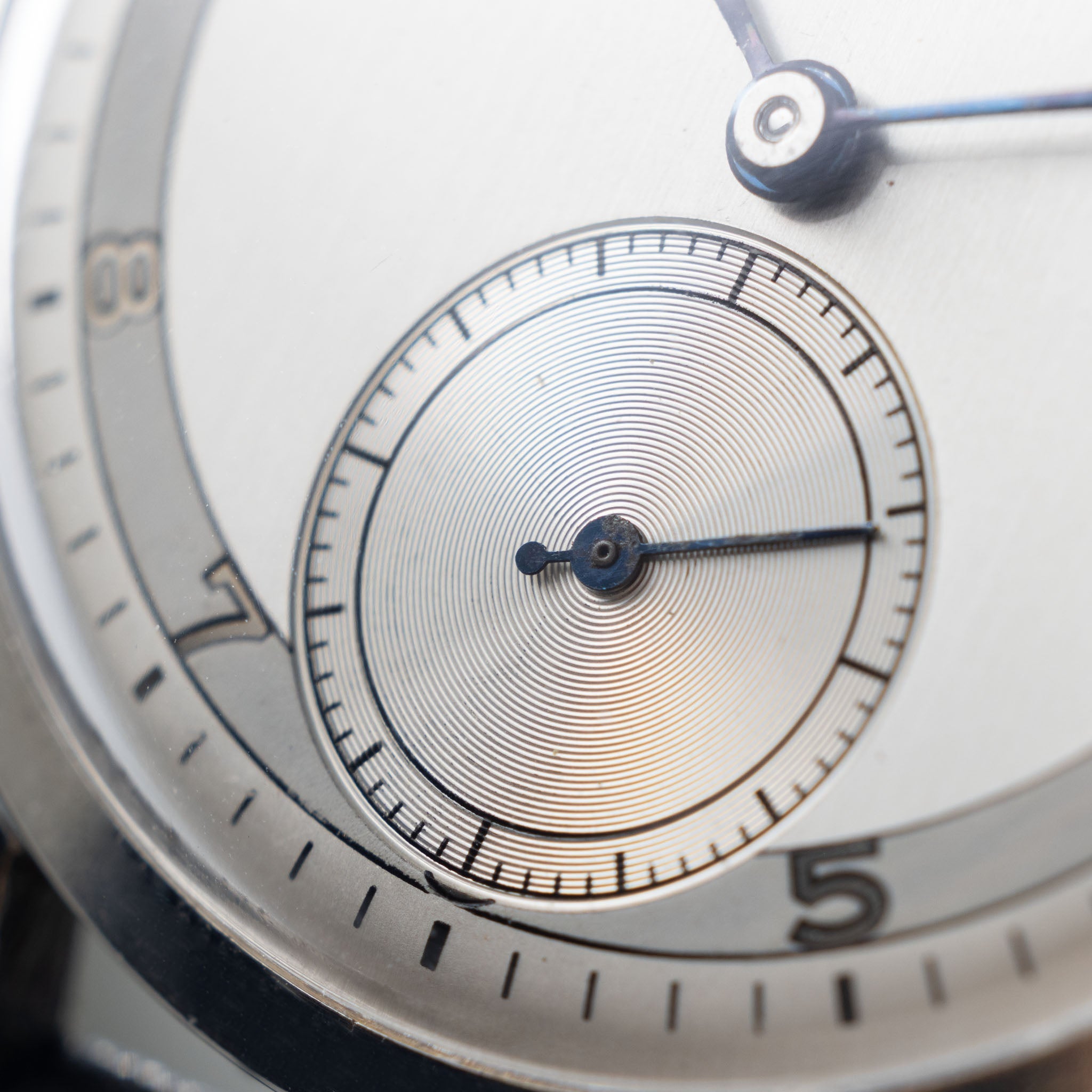 Omega 2505 Jumbo Steel Dress Watch Two-Tone Dial