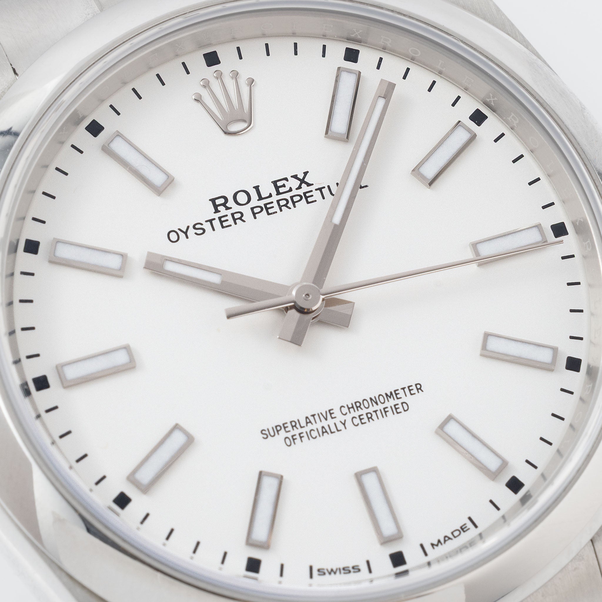 Rolex Oyster Perpetual 39 Ref. 114300 White Dial Full-Set 2020