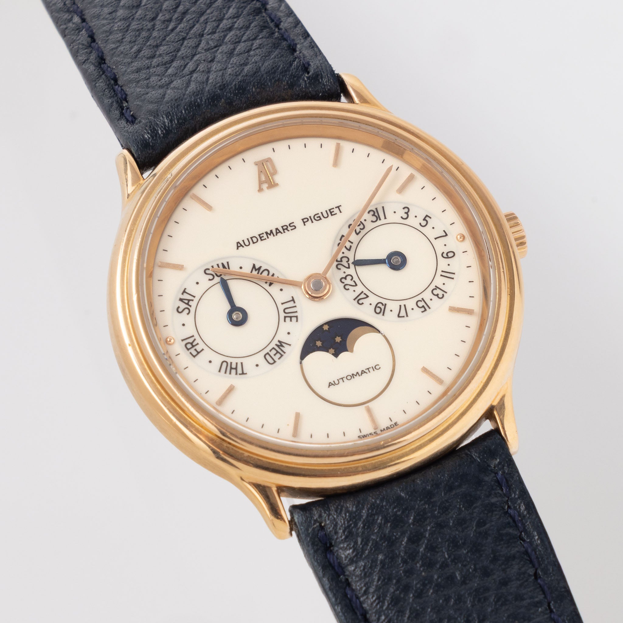 Audemars Piguet Day-Date Moonphase ref. 25589OR in 18k Rose Gold Porcelain Cream Dial with original warranty Paper