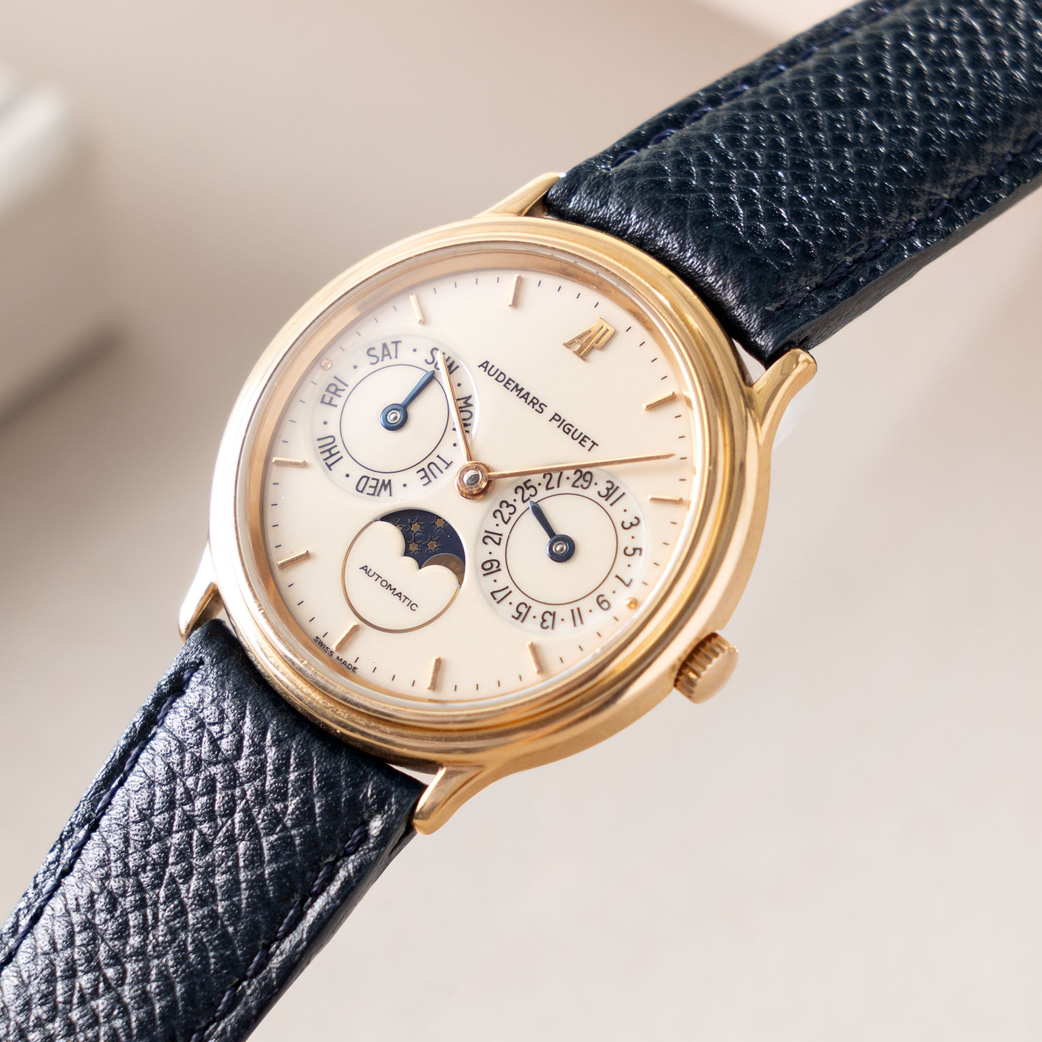 Audemars Piguet Day-Date Moonphase ref. 25589OR in 18k Rose Gold Porcelain Cream Dial with original warranty Paper