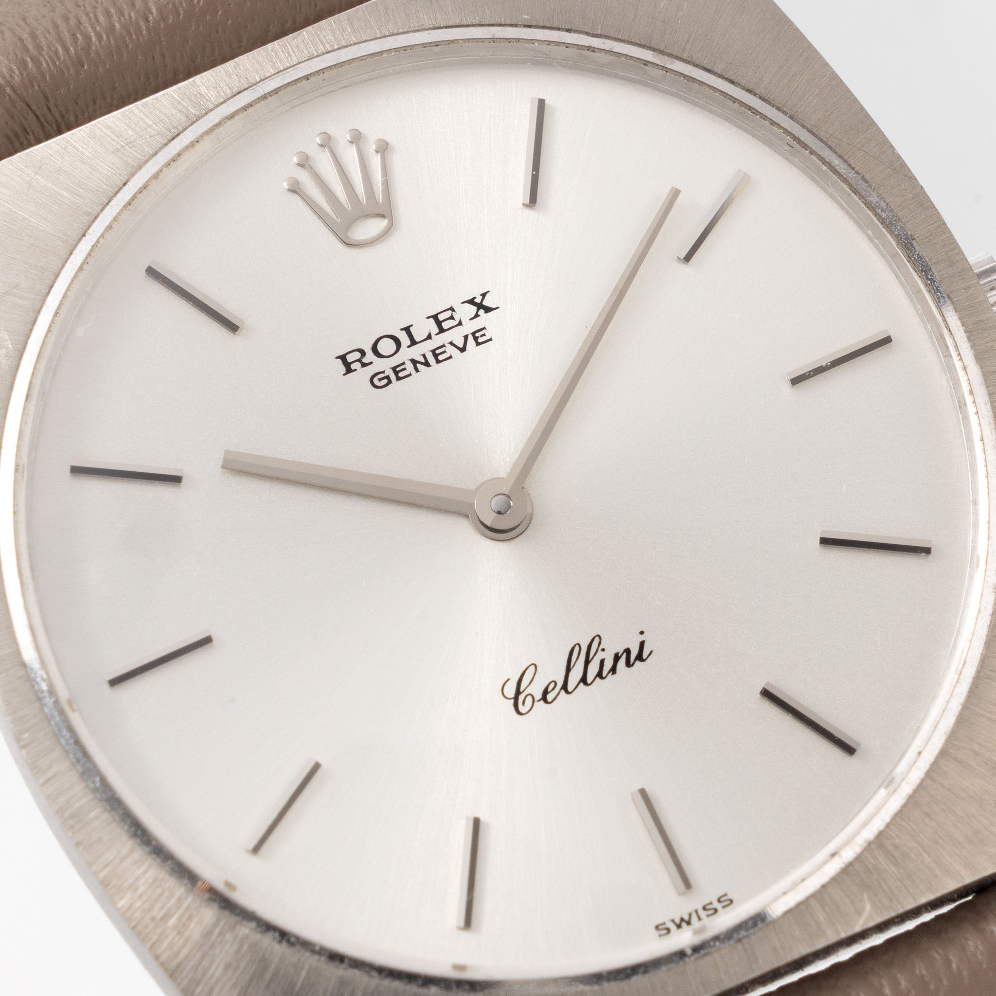 Rolex Cellini silver soleil dial in 18 k white gold ref 3747