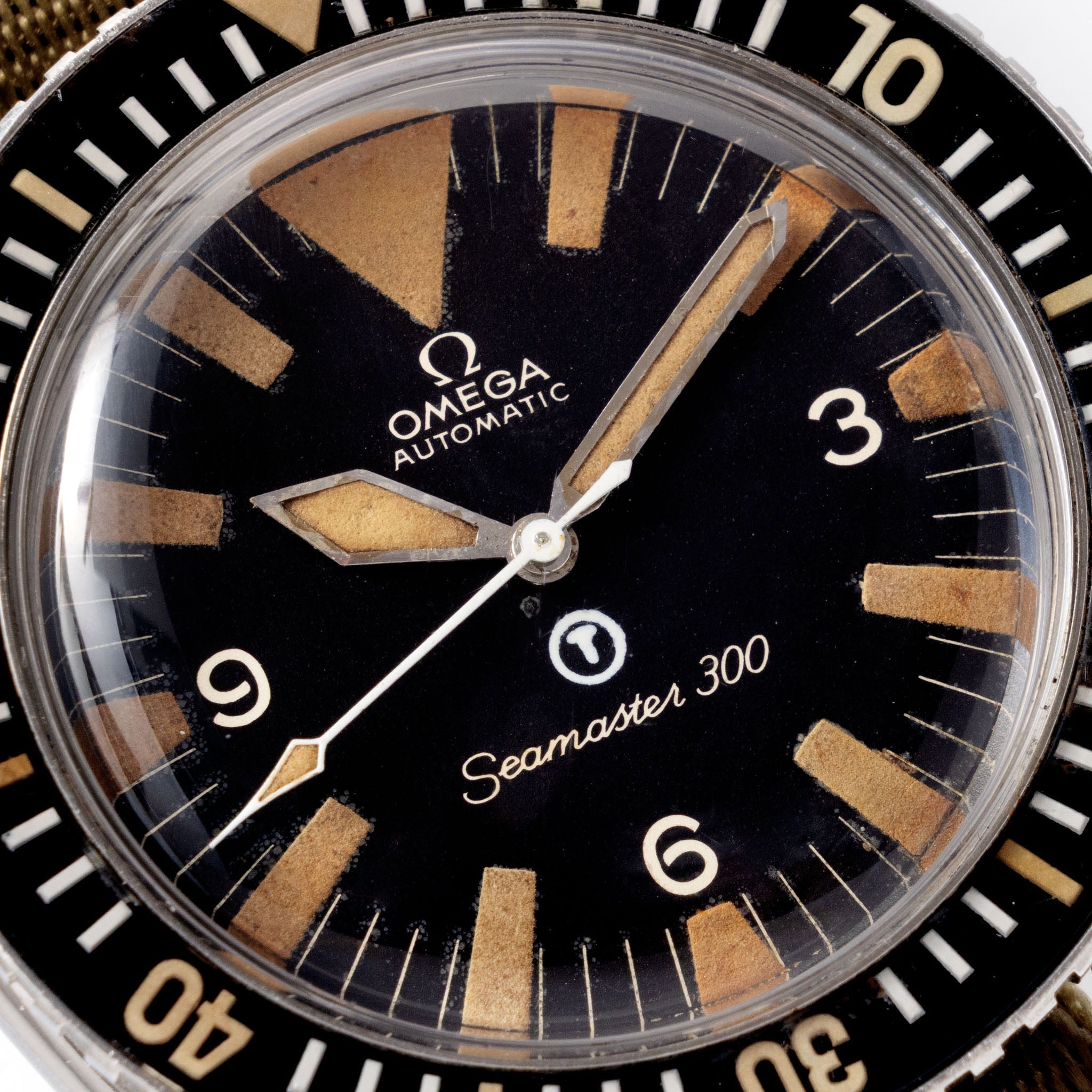 Omega Seamaster 300 British Royal Navy issued ref. 165.024 Mil Spec Circle-T Dial