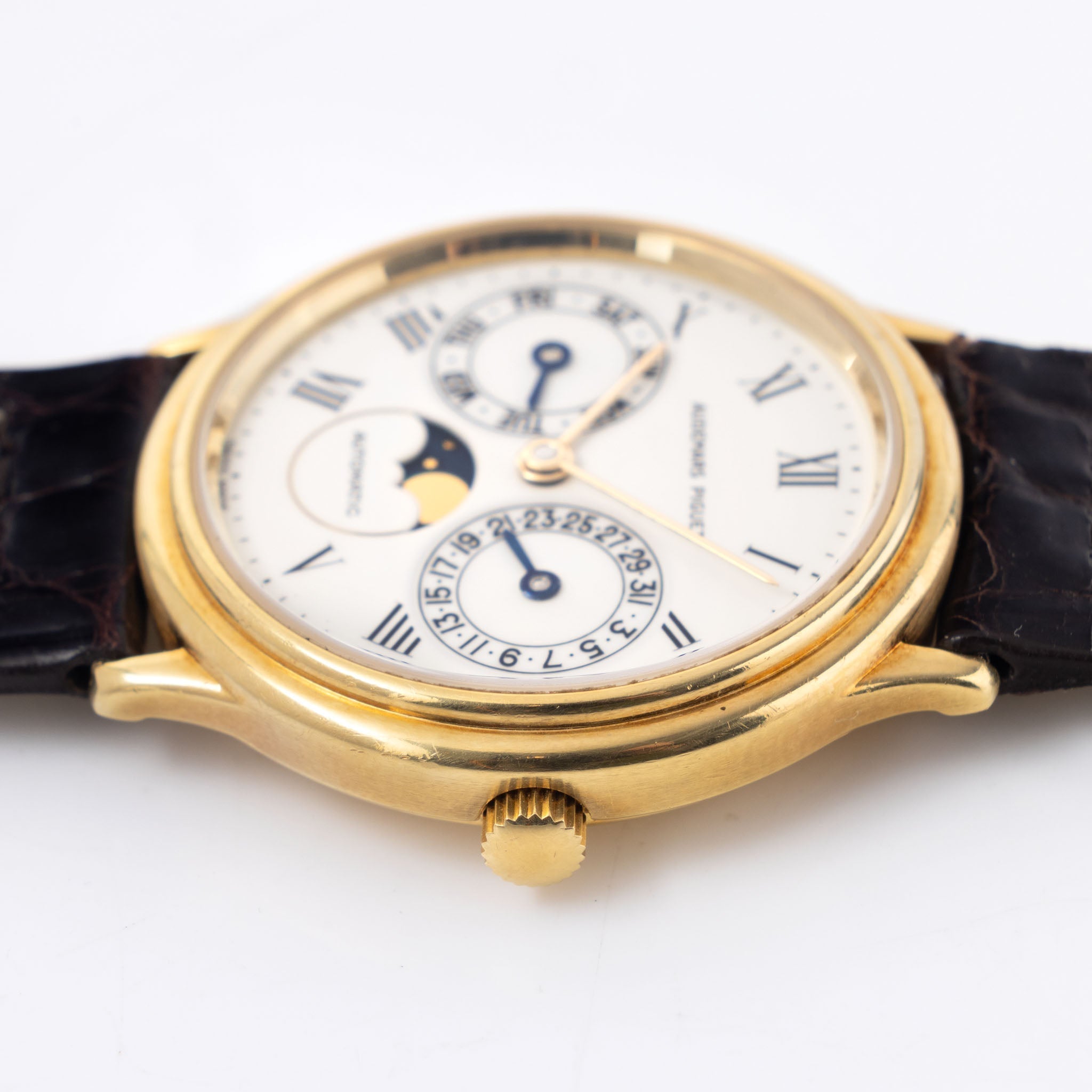 Audemars Piguet Day-Date Moon-phase Enamel dial in 18 k yellow gold ref 25589BA with original certificate of origine