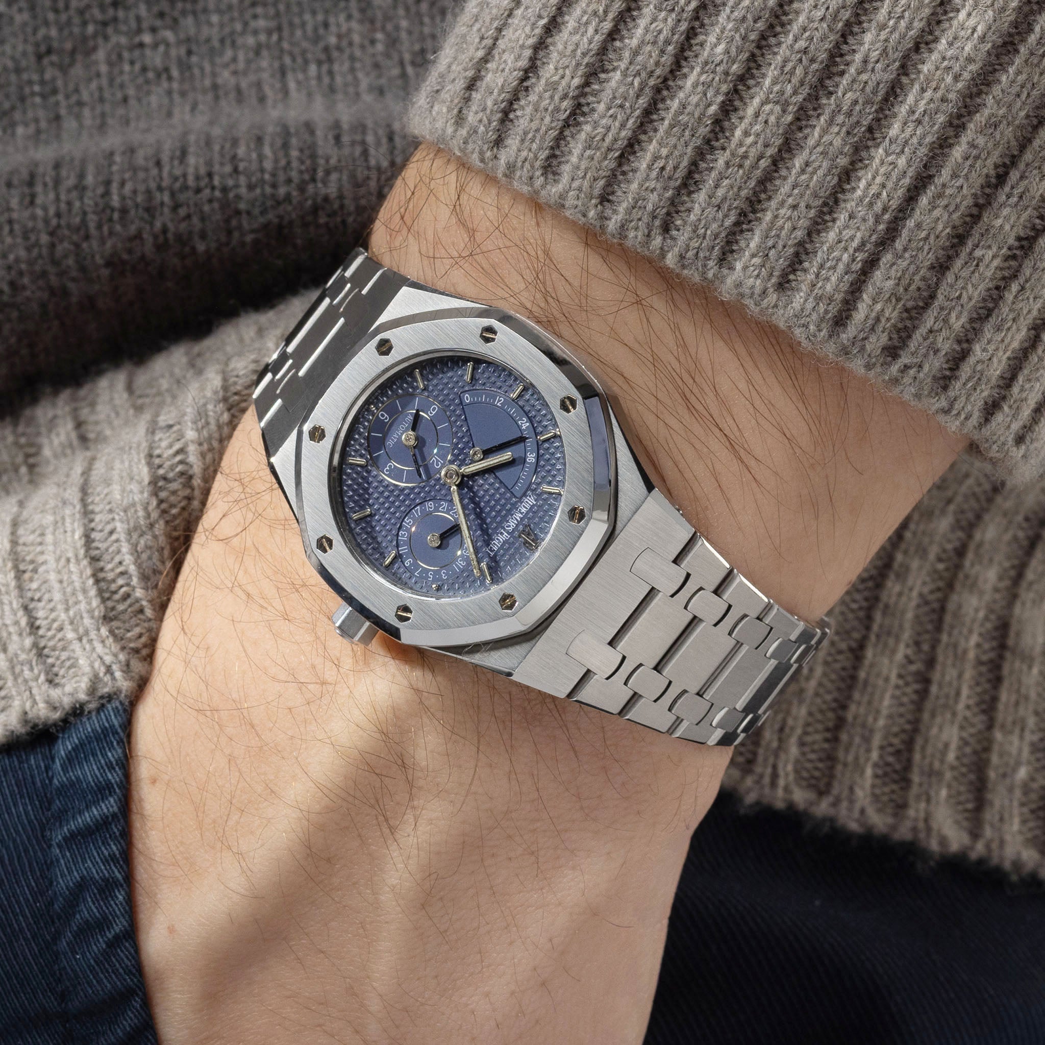 Audemars Piguet Royal-Oak Dual Time Blue Dial ref. 25730ST