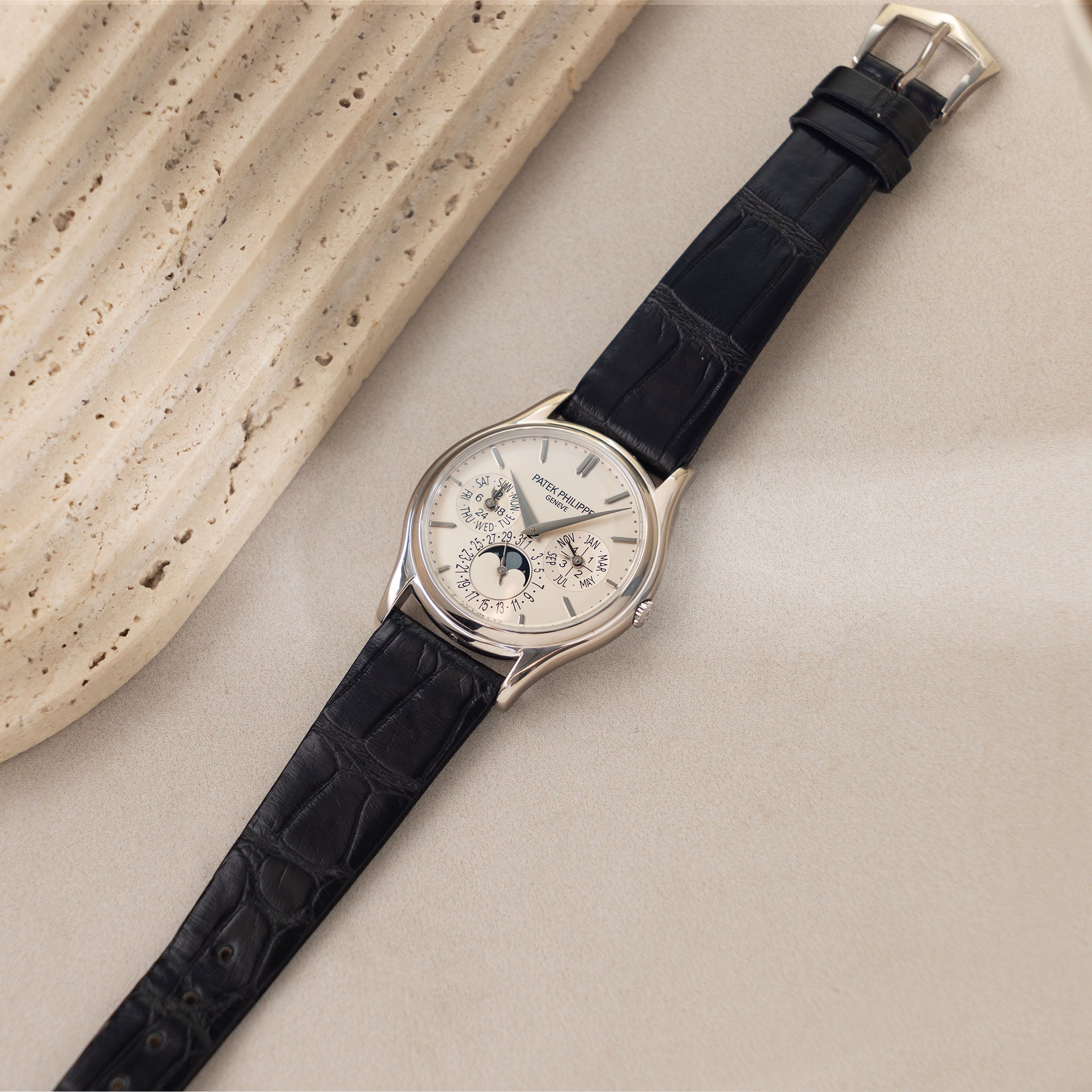 Patek Philippe Perpetual Calendar 5140G in 18k white gold