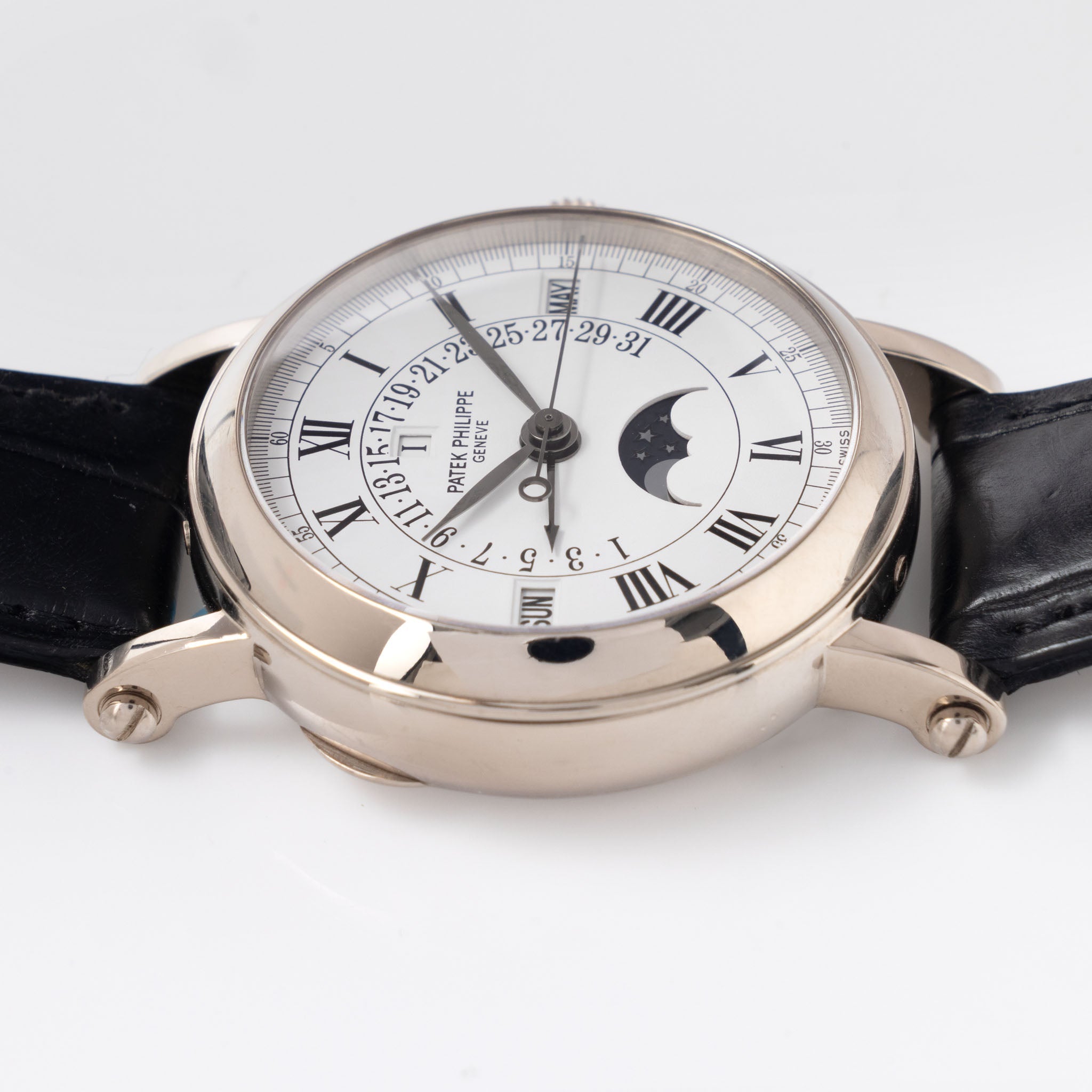 Patek Philippe Retrograde Perpetual Calendar 5059G Officer Case in 18k White Gold with Original Certificate of Origine