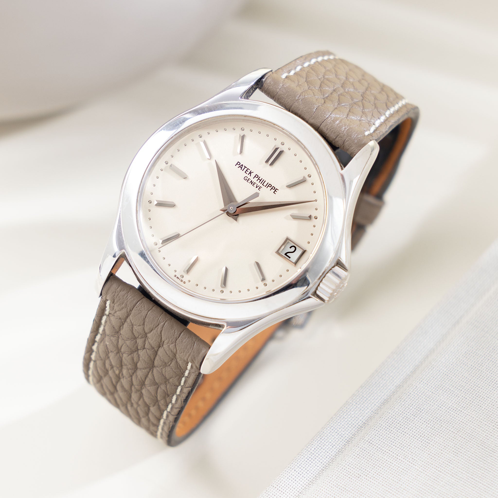 Patek Philippe Calatrava 5107G Silver dial Box and Paper Set in 18k White Gold sold by Wempe