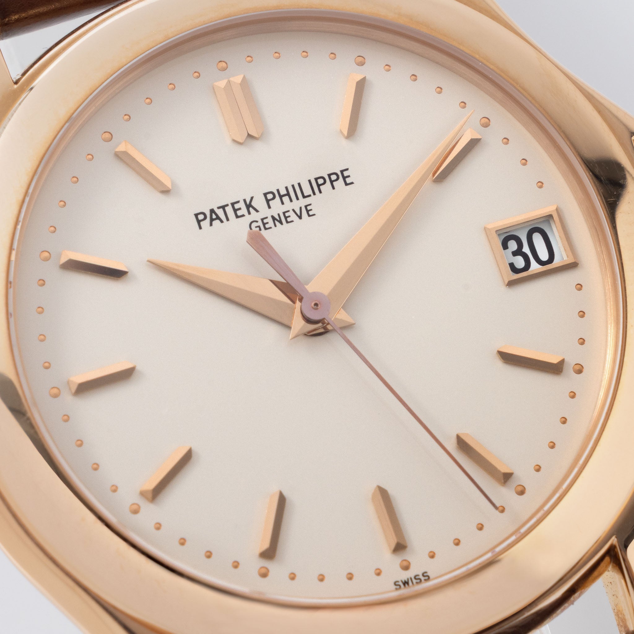 Patek Philippe Calatrava 5107R in 18k Rose Gołd Box and Paper Set