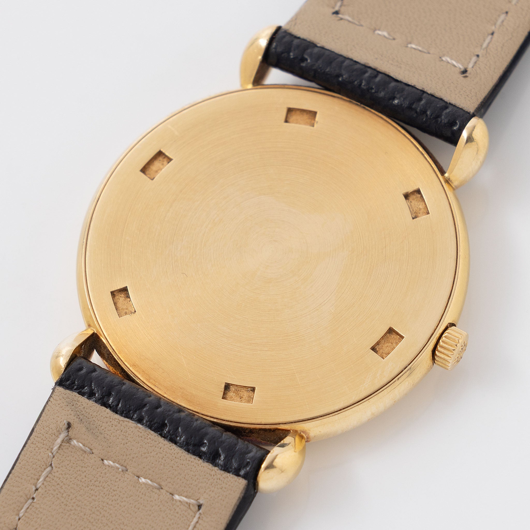 Patek Philippe Calatrava 3820J Silver Dial Applied Breguet Numerals in 18k yellow gold with Original Certificate of Origine