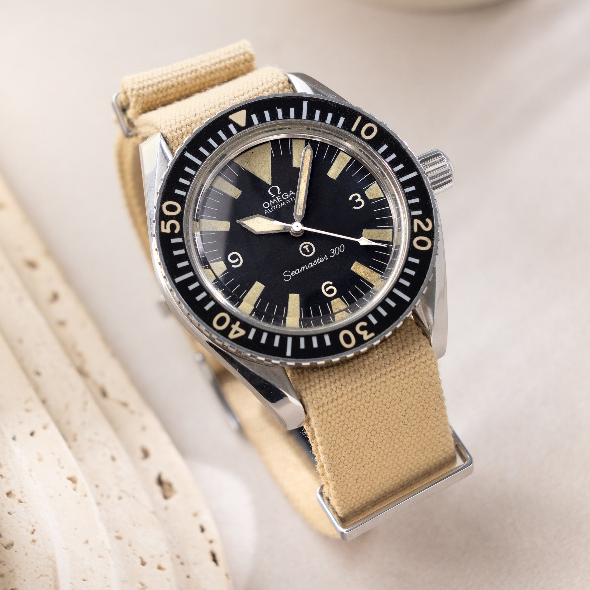 Omega Seamaster 300 British Royal Navy Issued ref. 165.024 Mil-spec Circle-T Dial