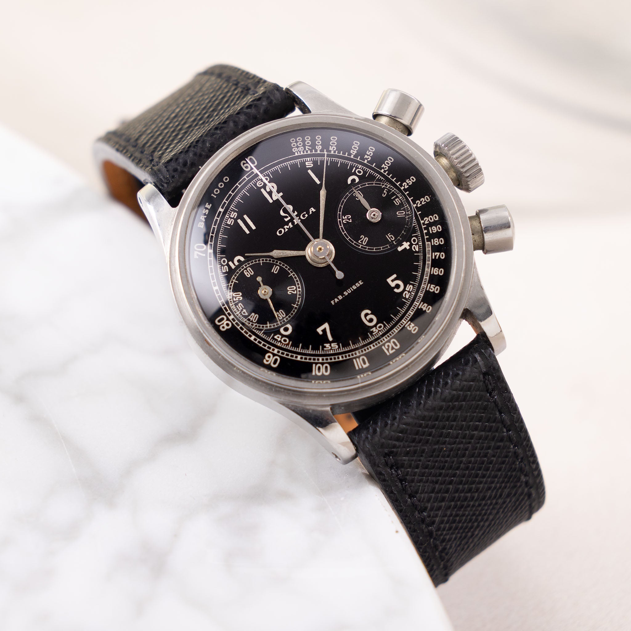 Omega Chronograph 28.9 Movement Screw-down Case Black Dial Chronograph