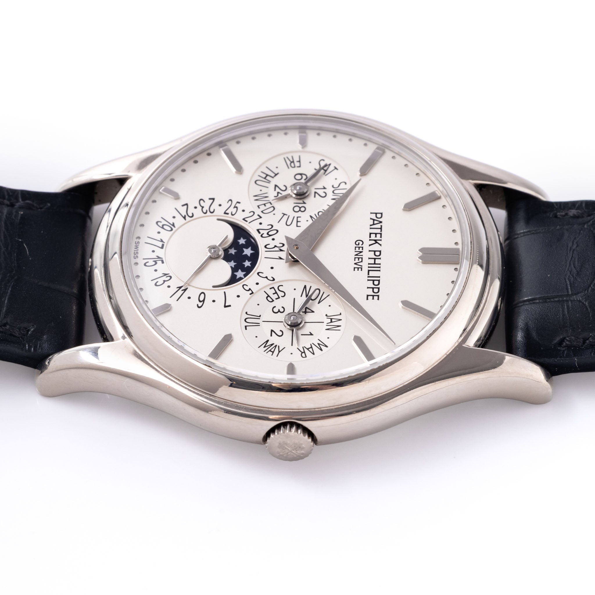 Patek Philippe Perpetual Calendar 5140G in 18k White Gold Opaline dial with Box and Extract of Archives