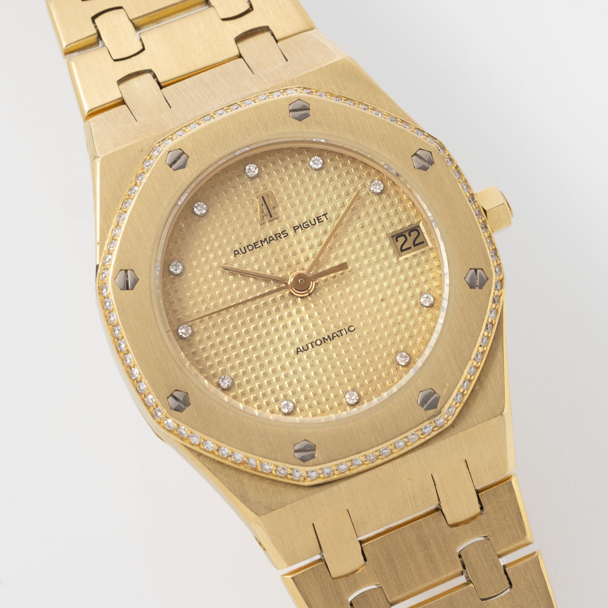 Audemars Piguet Royal Oak ref. 4153/477BA Brilliant Cut Diamond Bezel and Dial with Box and Certificate of Origin