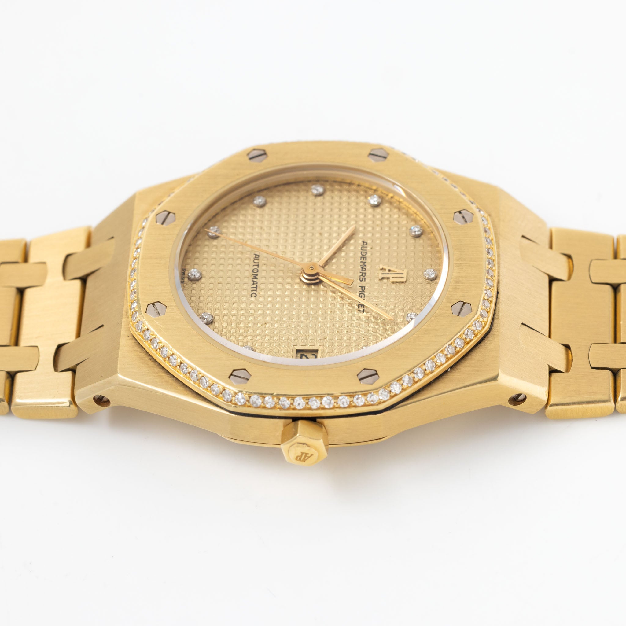 Audemars Piguet Royal Oak ref. 4153/477BA Brilliant Cut Diamond Bezel and Dial with Box and Certificate of Origin
