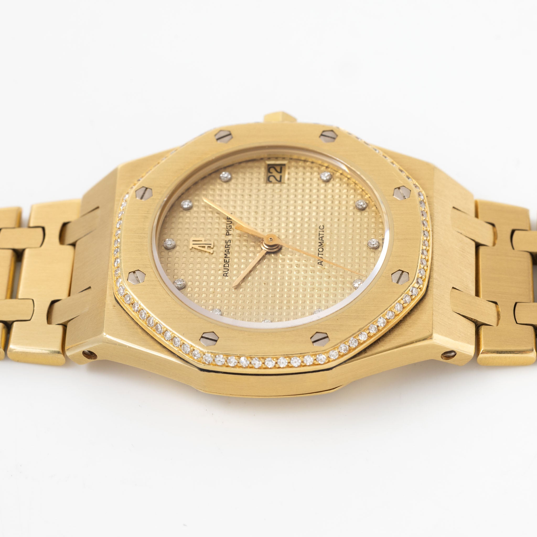 Audemars Piguet Royal Oak ref. 4153/477BA Brilliant Cut Diamond Bezel and Dial with Box and Certificate of Origin