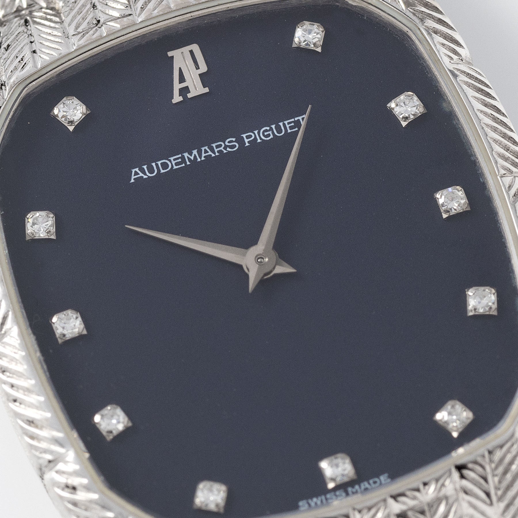 Audemars Piguet White Gold Integrated Leaf Bracelet Blue Dia