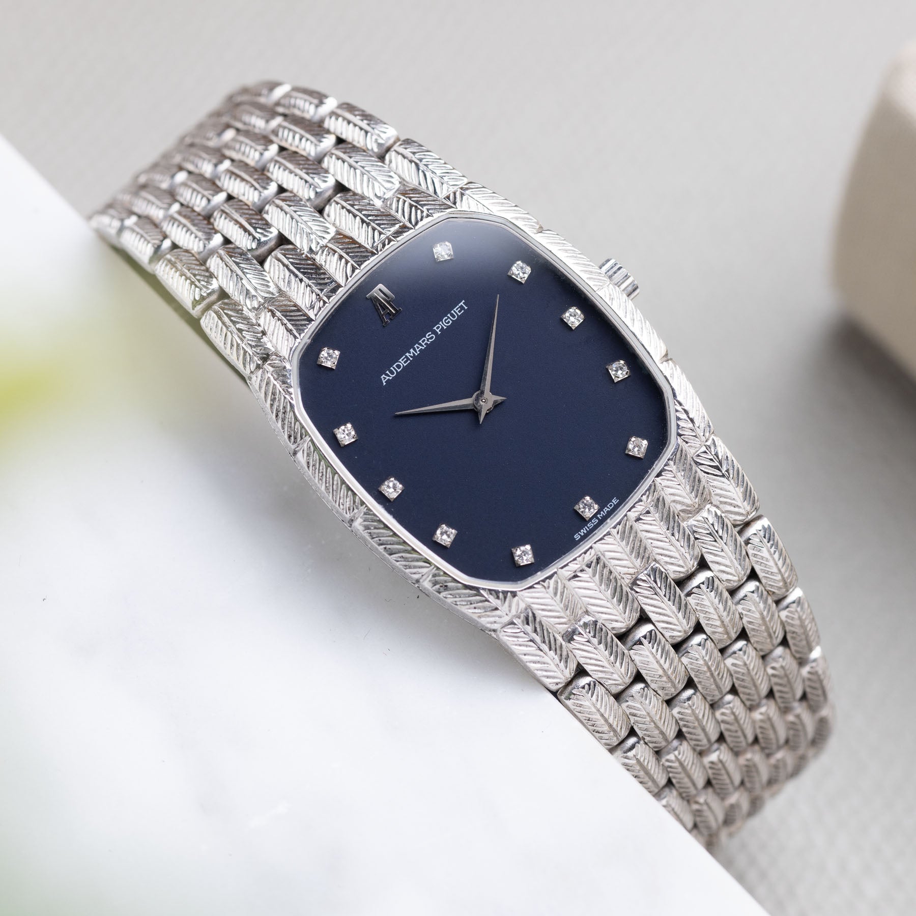 Audemars Piguet White Gold Integrated Leaf Bracelet Blue Dia