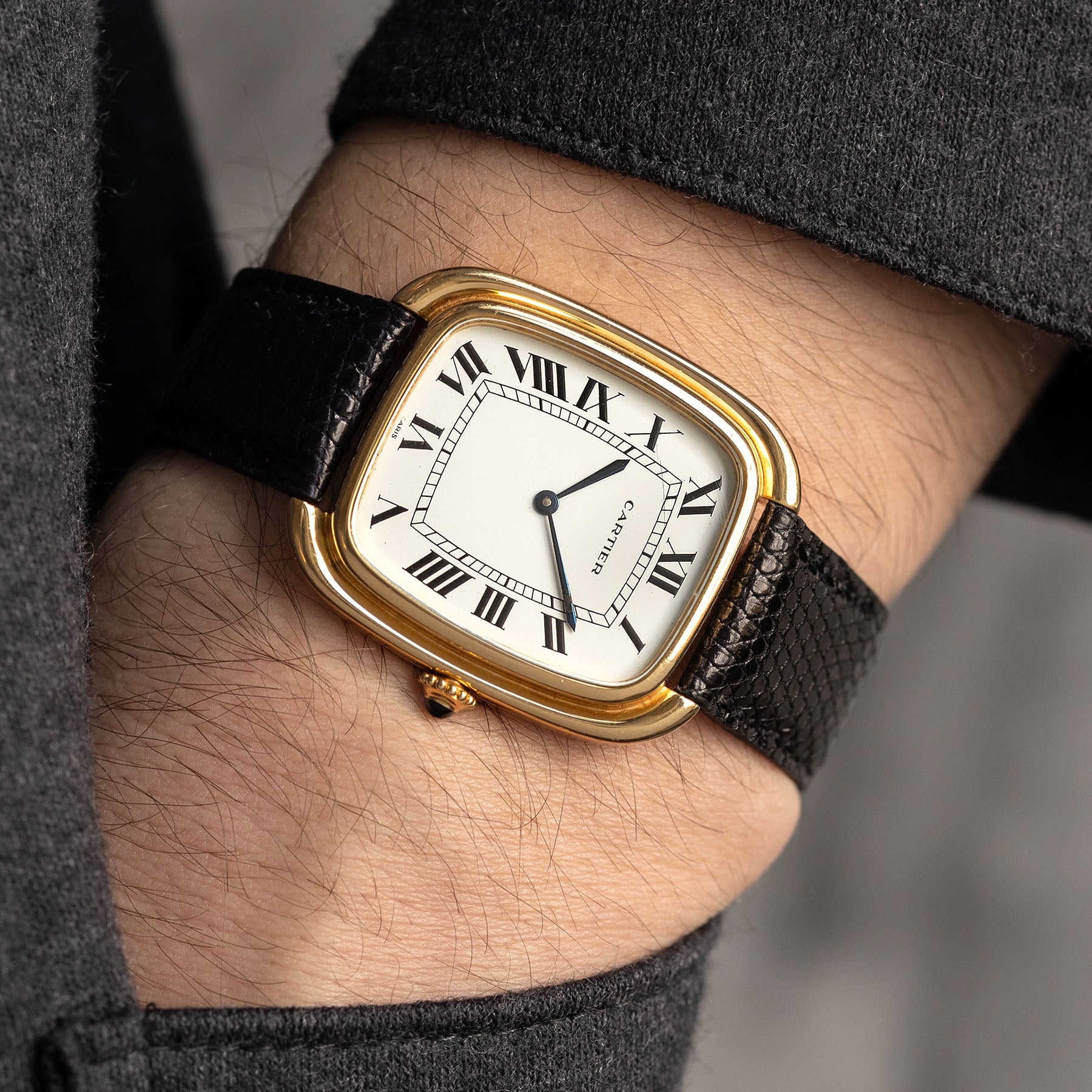 Cartier Gondole Jumbo verticale in 18 k yellow gold
