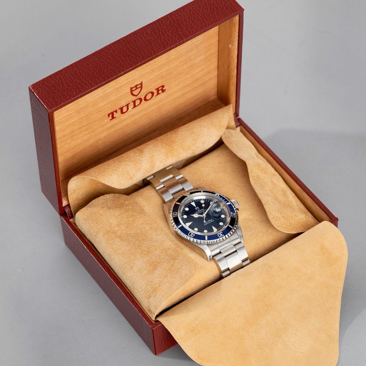 Tudor Submariner The True Blue Reference 79090