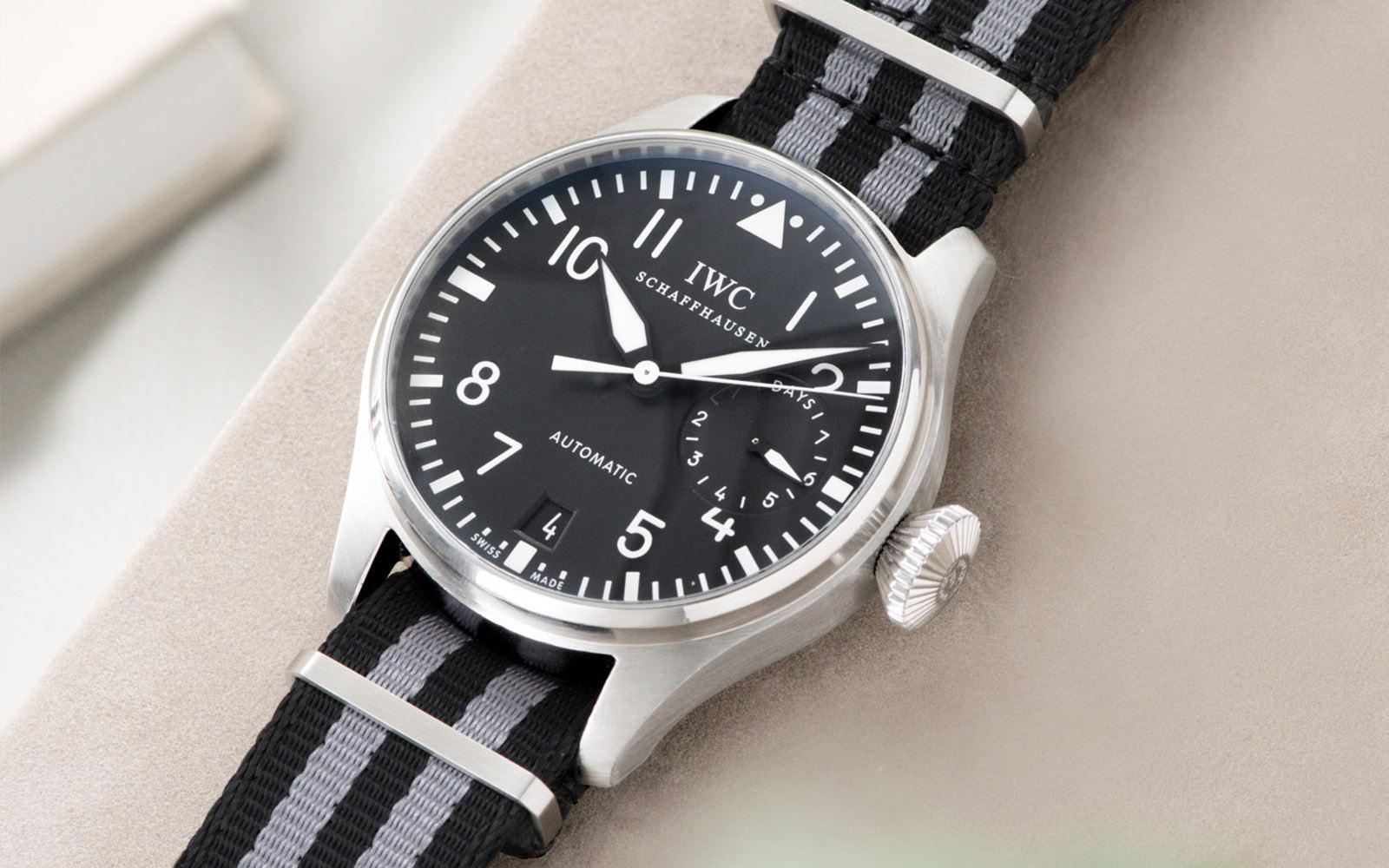 Iwc big pilot rubber strap best sale