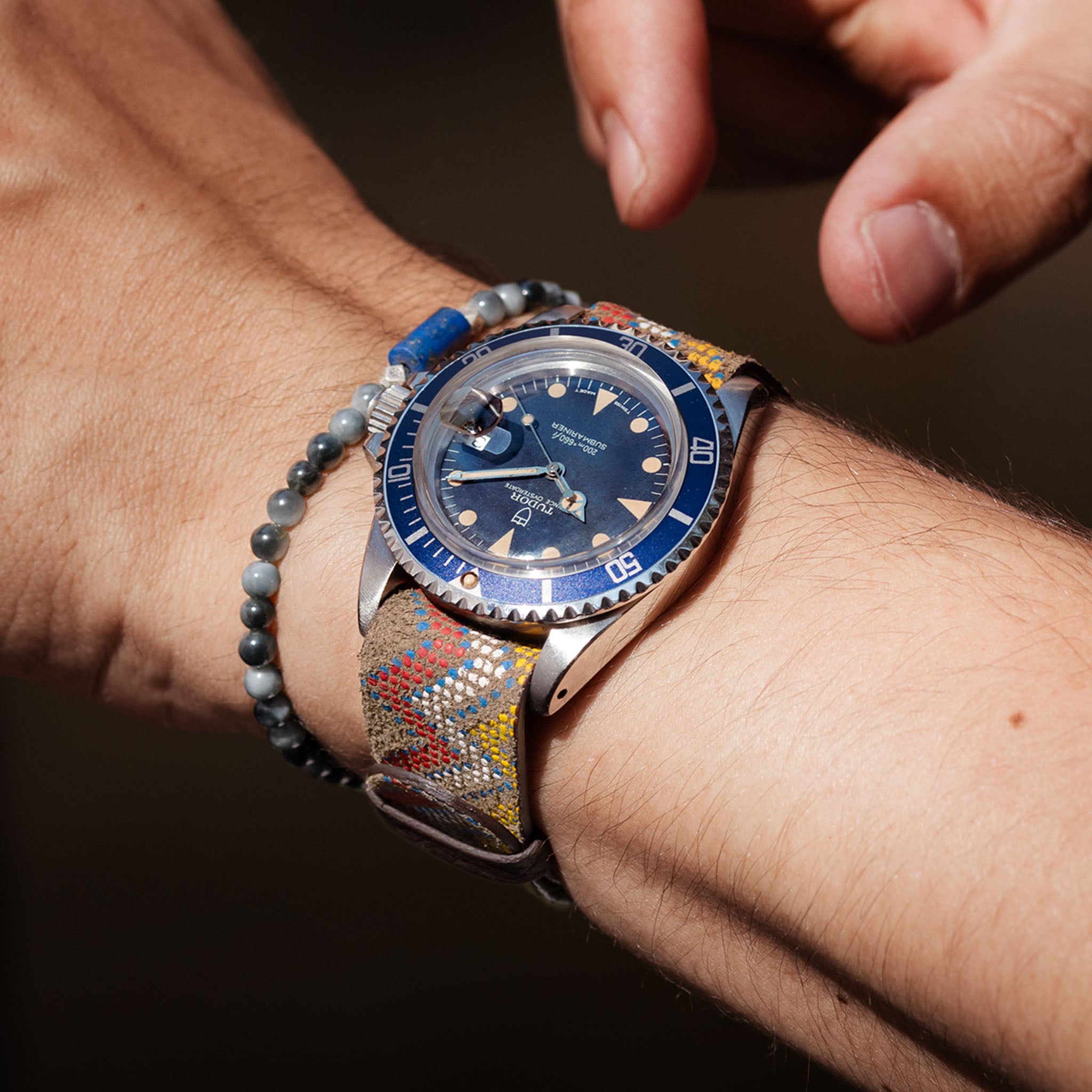 Colorful_single_pass_brown_leather_watch_strap_tudor_submariner_blue_79090