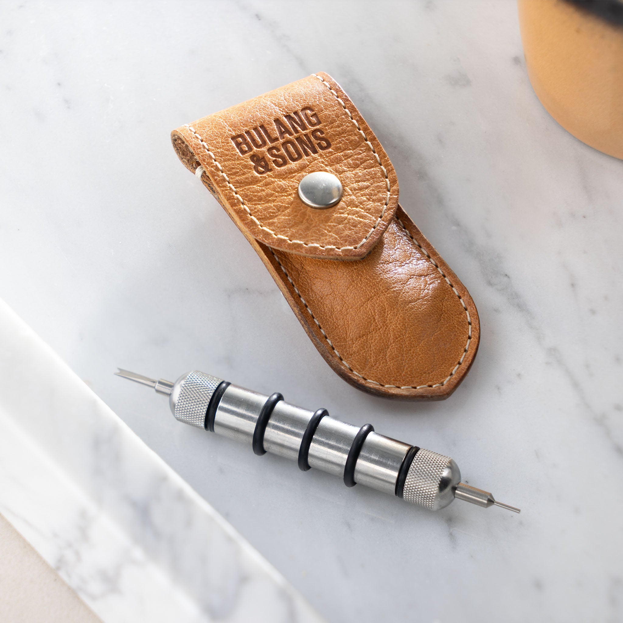 Caramel Brown Spring Bar Travel Tool Set