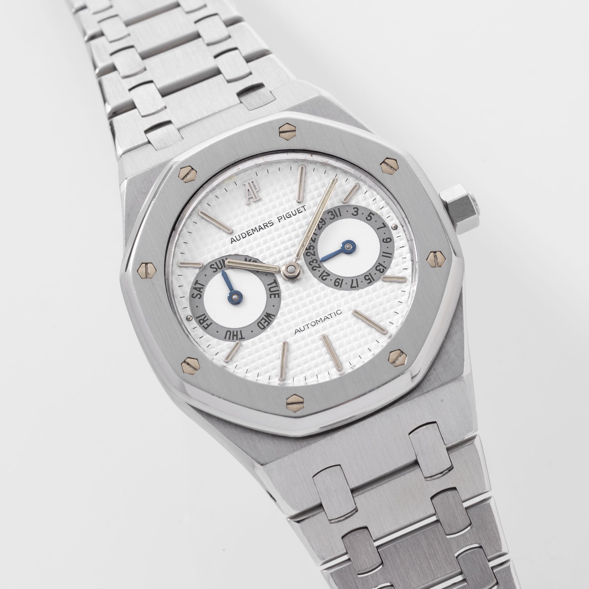 Audemars Piguet Royal Oak 25572ST White Dial Day Date