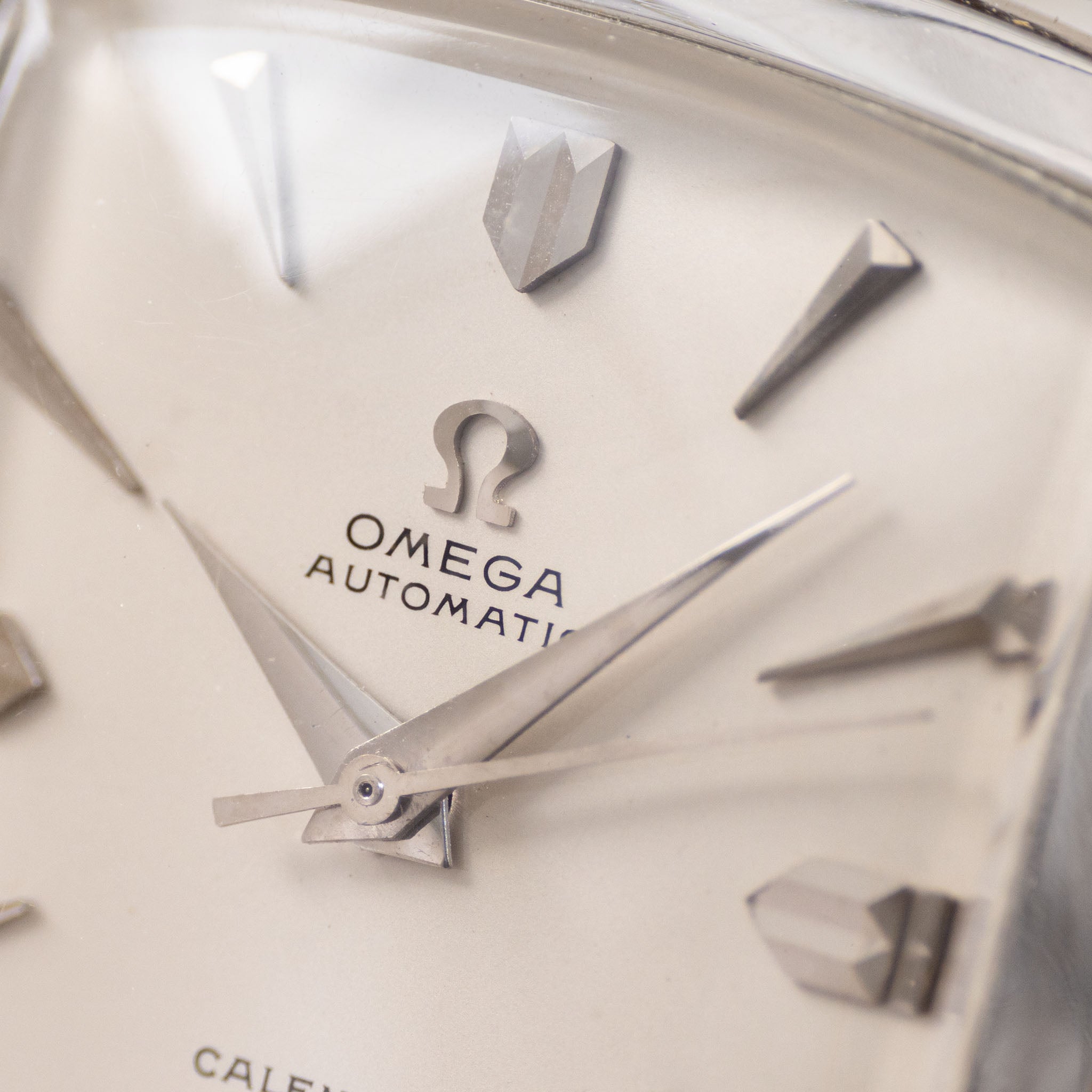 Omega Rare Calendar "Grand Luxe" White Gold Ref 3953