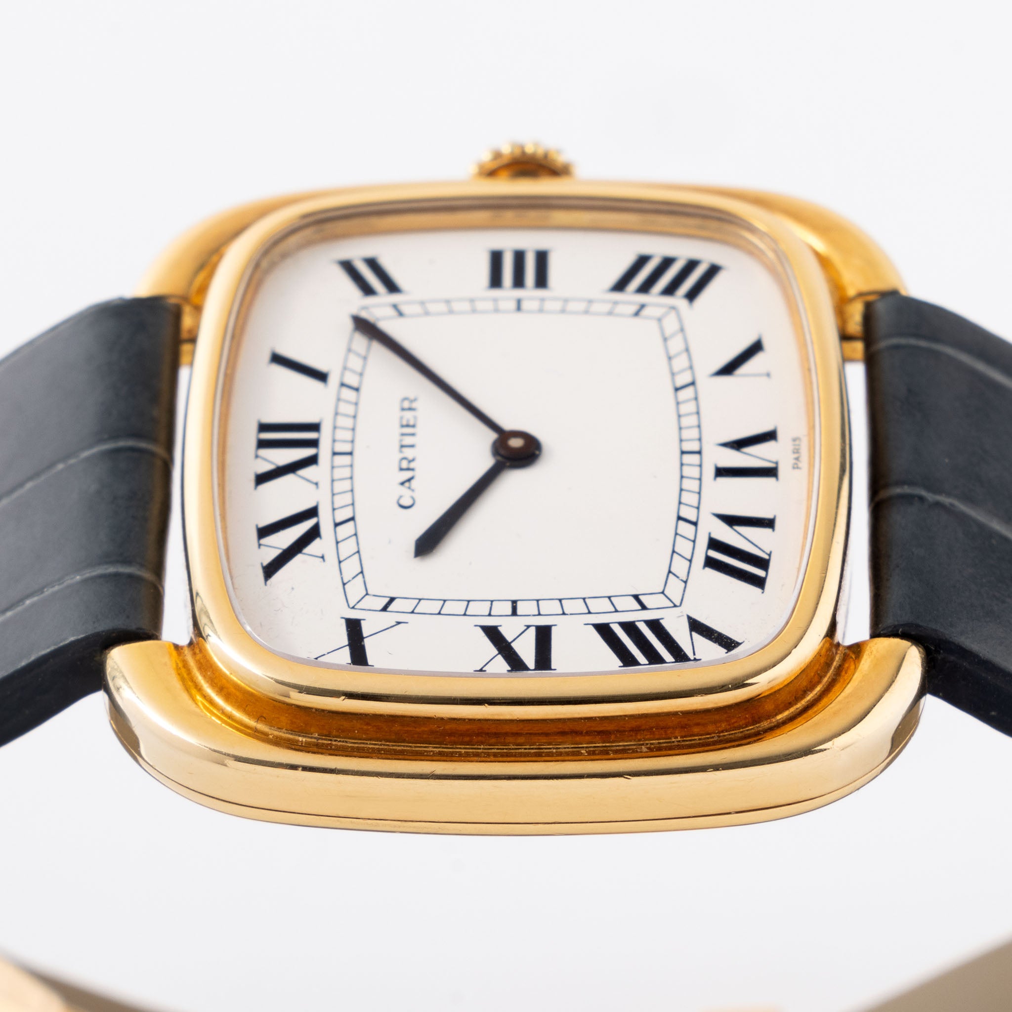 Cartier Gondole Jumbo Paris Dial in 18K Yellow Gold Ref. 9705