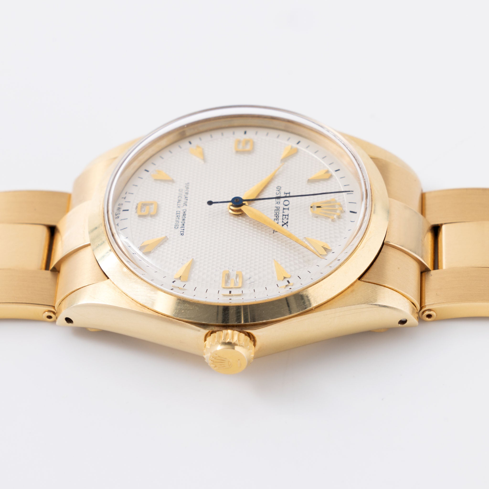 Rolex Oyster Perpetual Silver Waffle Dial Ref. 5500 in 14k Yellow Gold