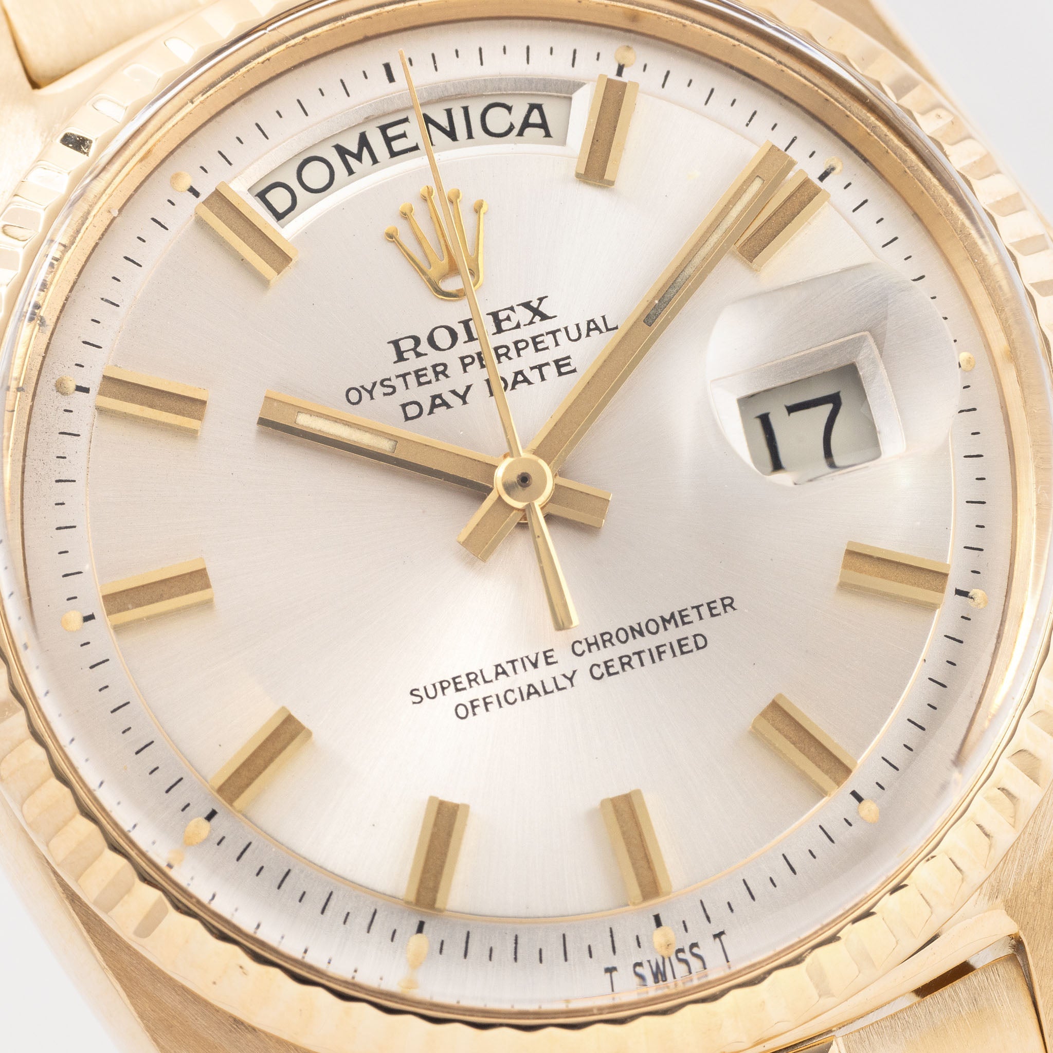 Rolex Day-date silver wideboy dial in 18 k yellow gold ref 1803