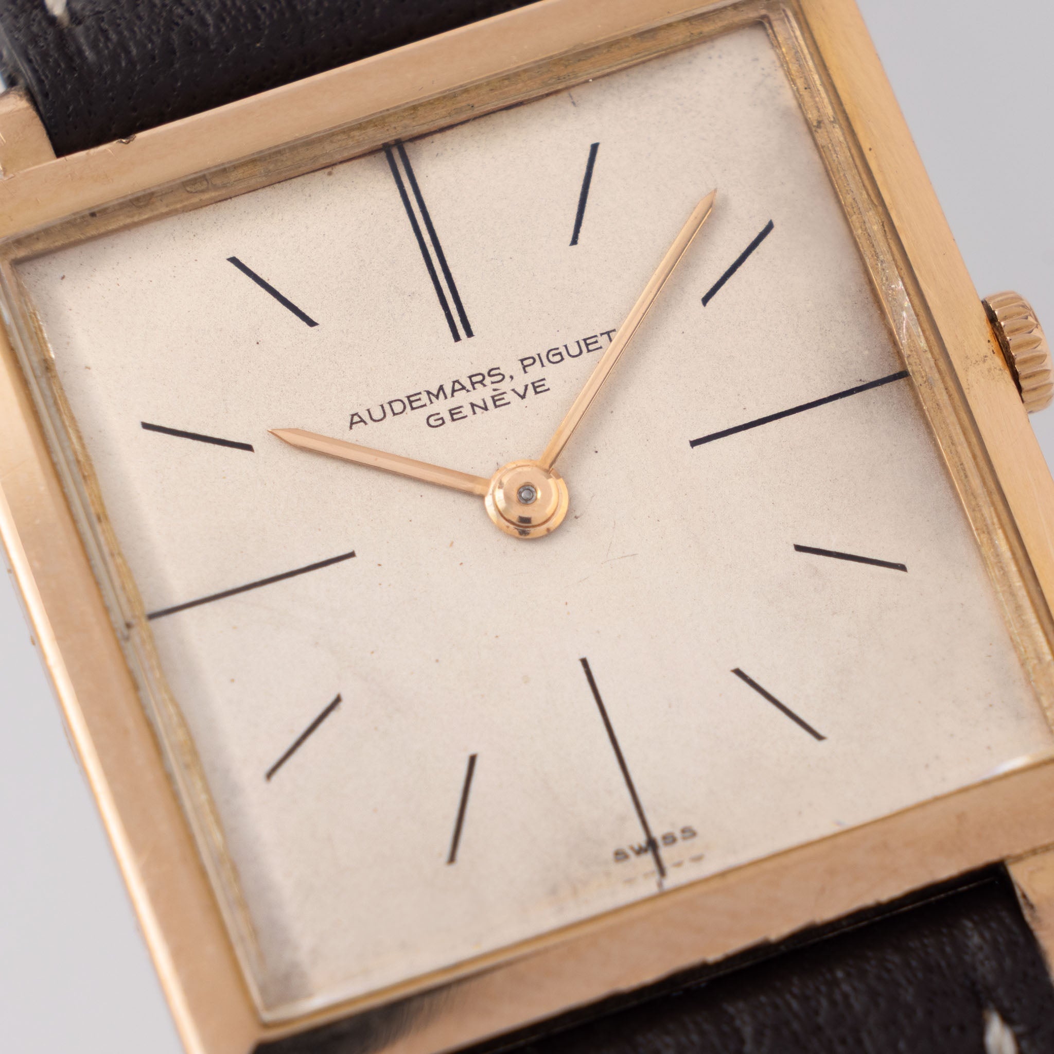 Audemars Piguet Ultra-thin Square Dresswatch in 18k rose gold