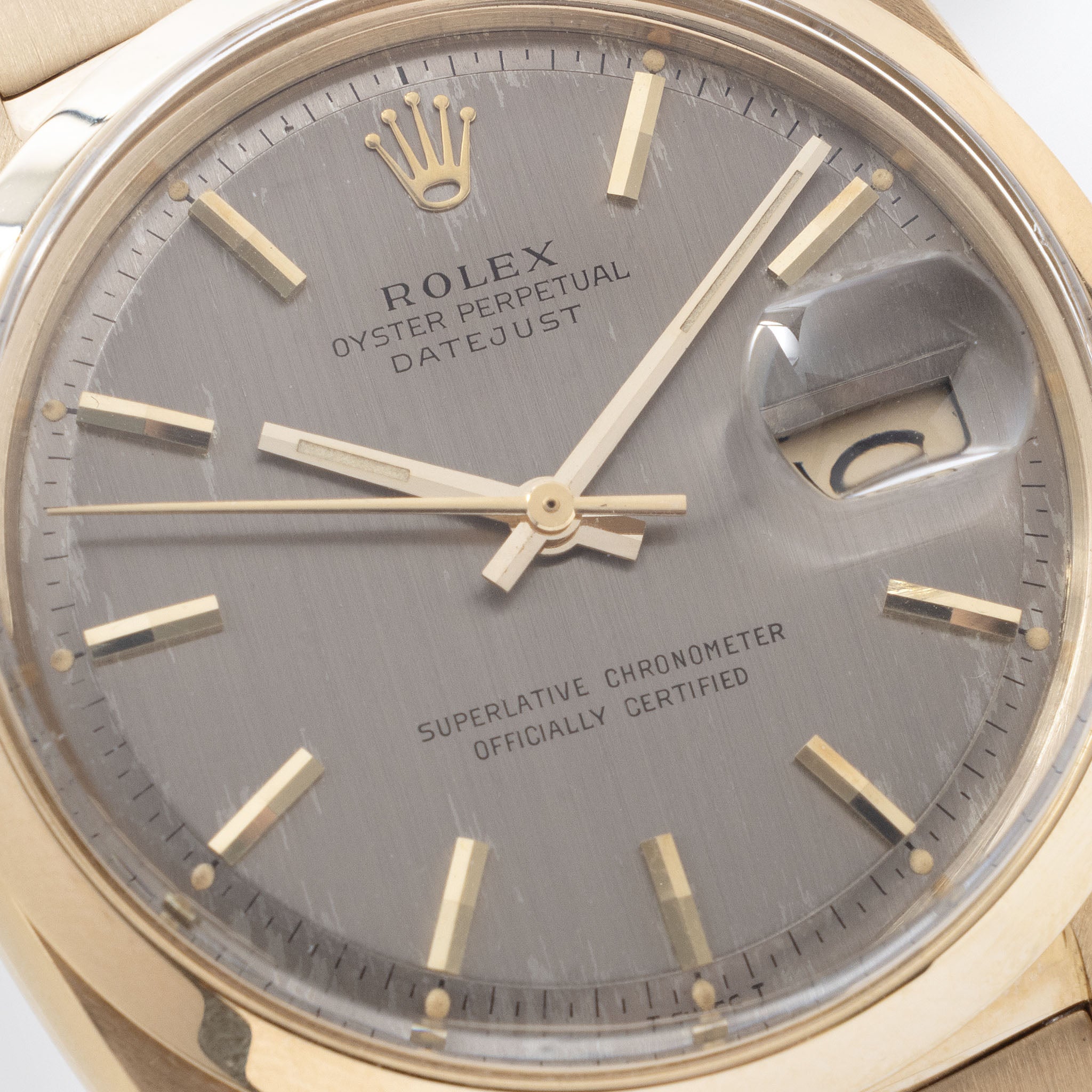 Rolex Datejust Grey vertical brushed dial in 18 k yellow gold ref 1600