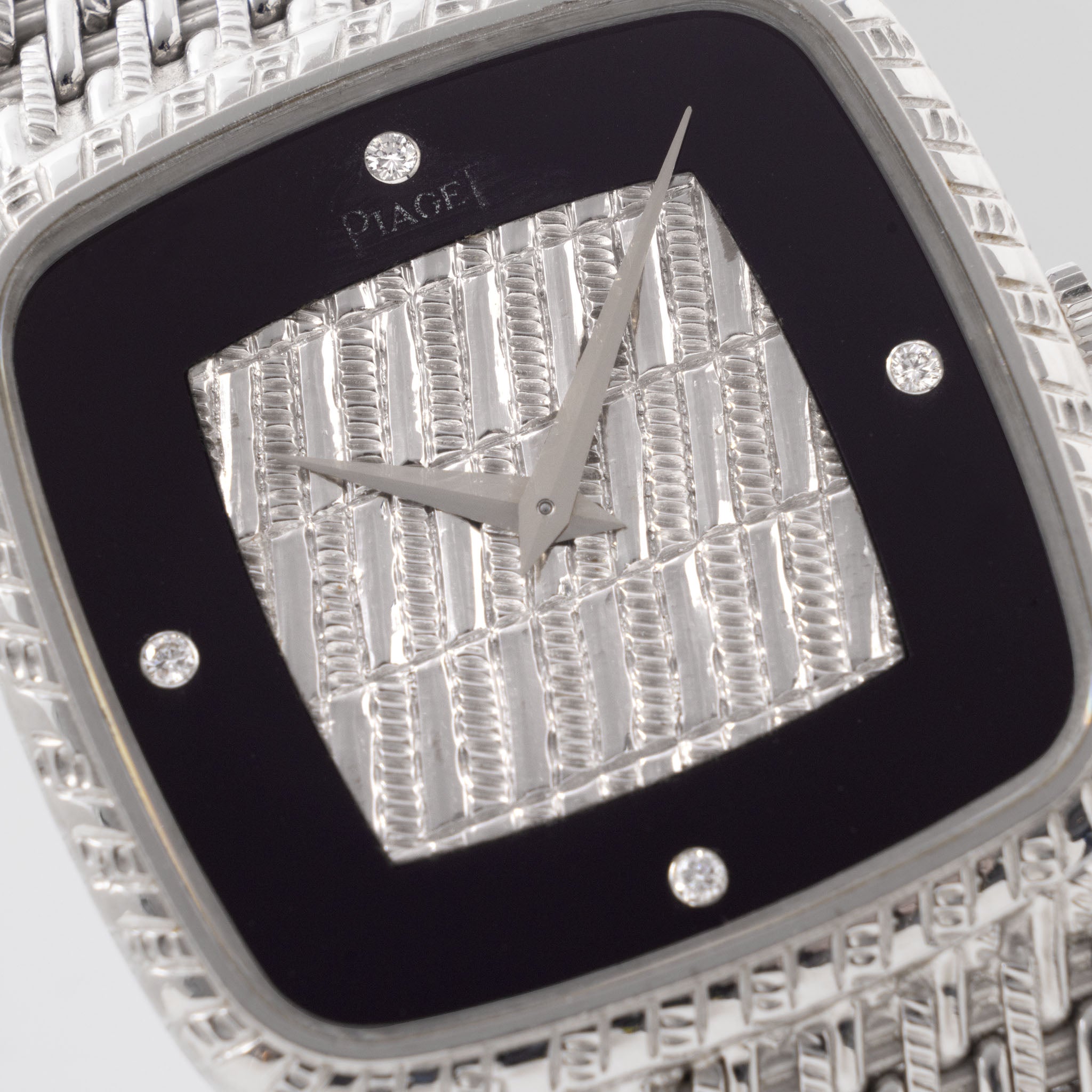 Piaget Tradition in 18K White Gold "Onyx 4-Diamond Dial" Ref. 9771P31