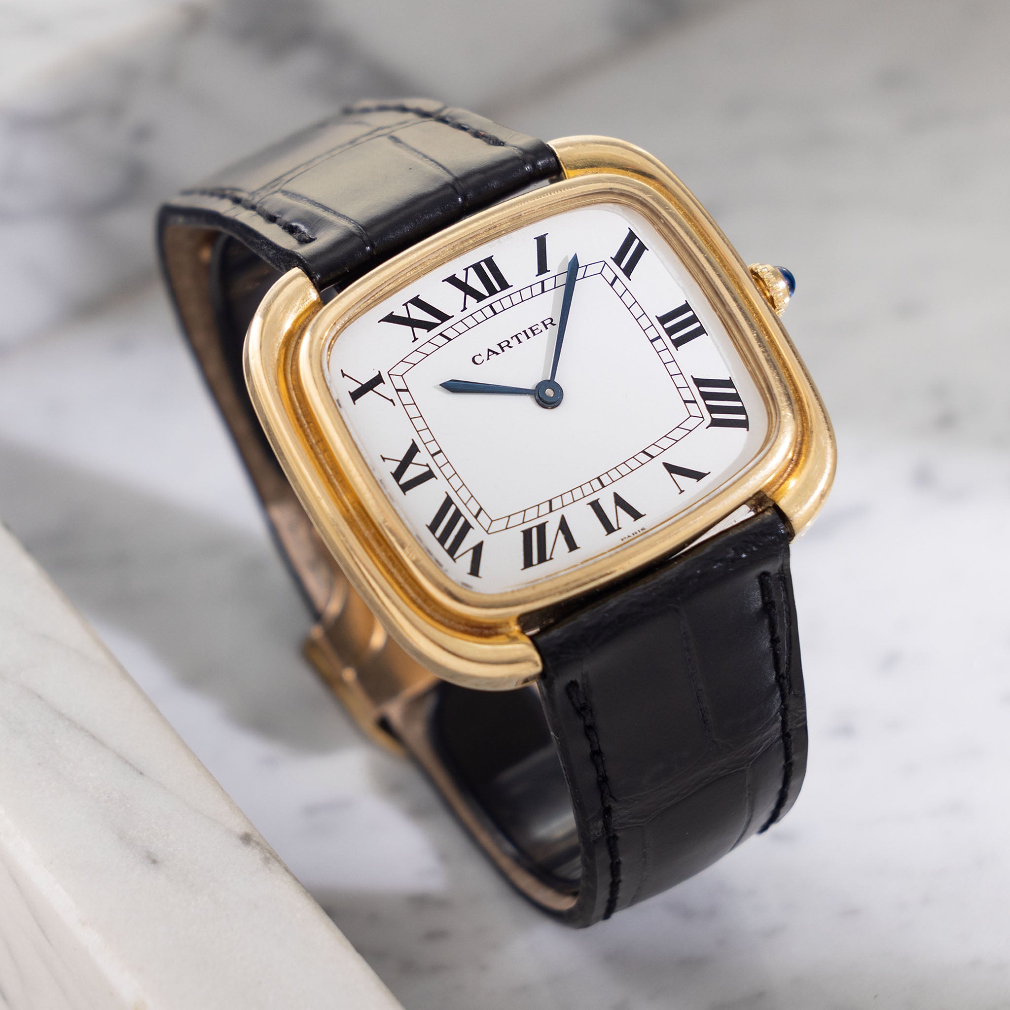 Cartier Gondole Horizontale in 18k Yellow Gold ref. 9705 “Grand TV”