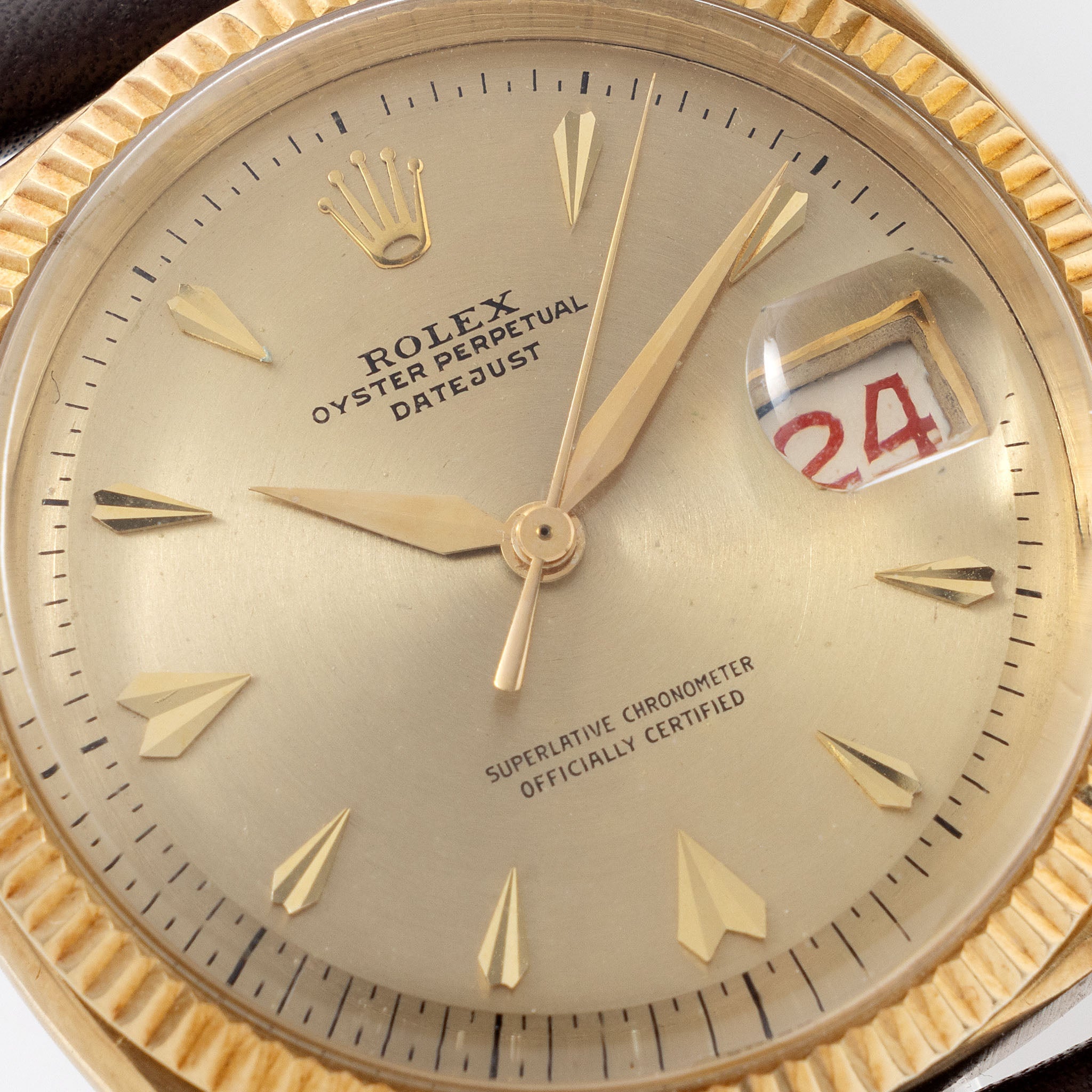 Rolex Datejust 6605 Circular Finished Champagne Dial in 14k yellow gold