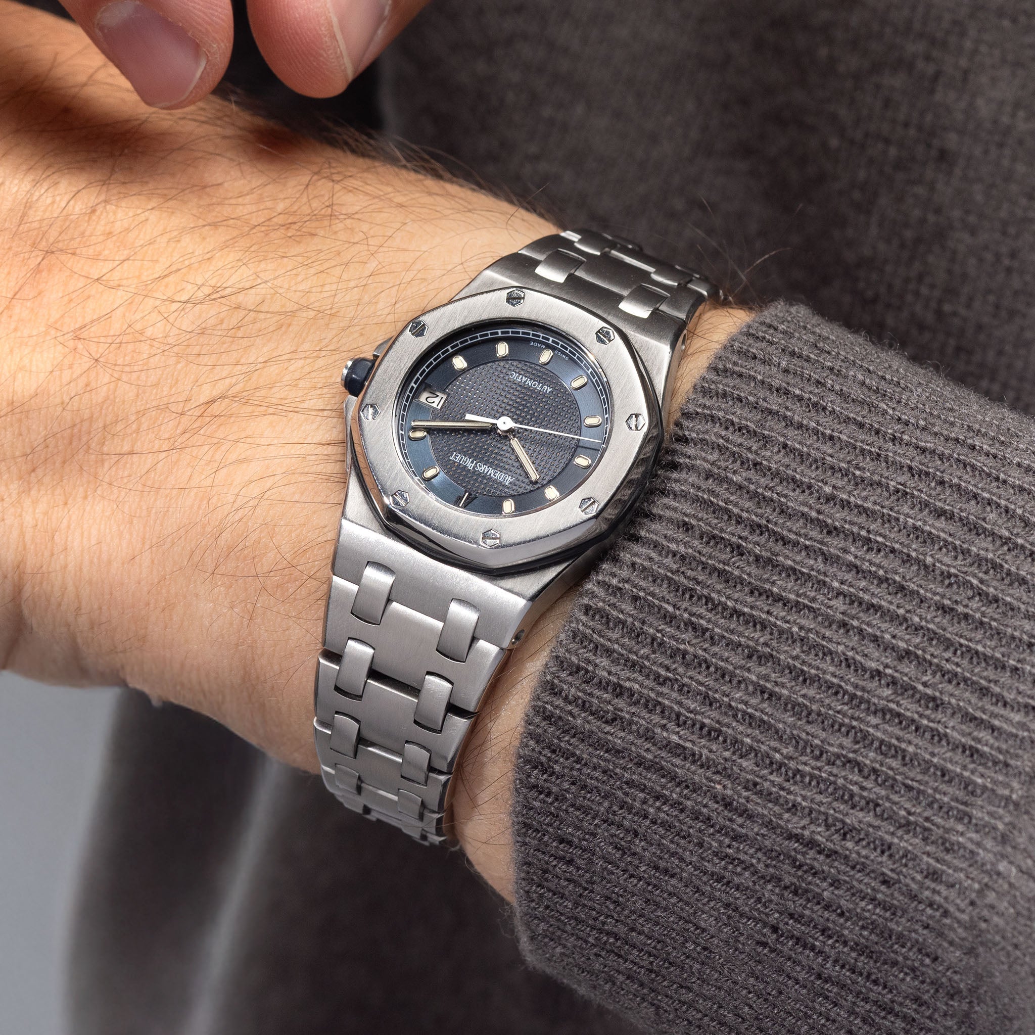 Audemars Piguet Royal-Oak Offshore Blue dial ref 79290ST