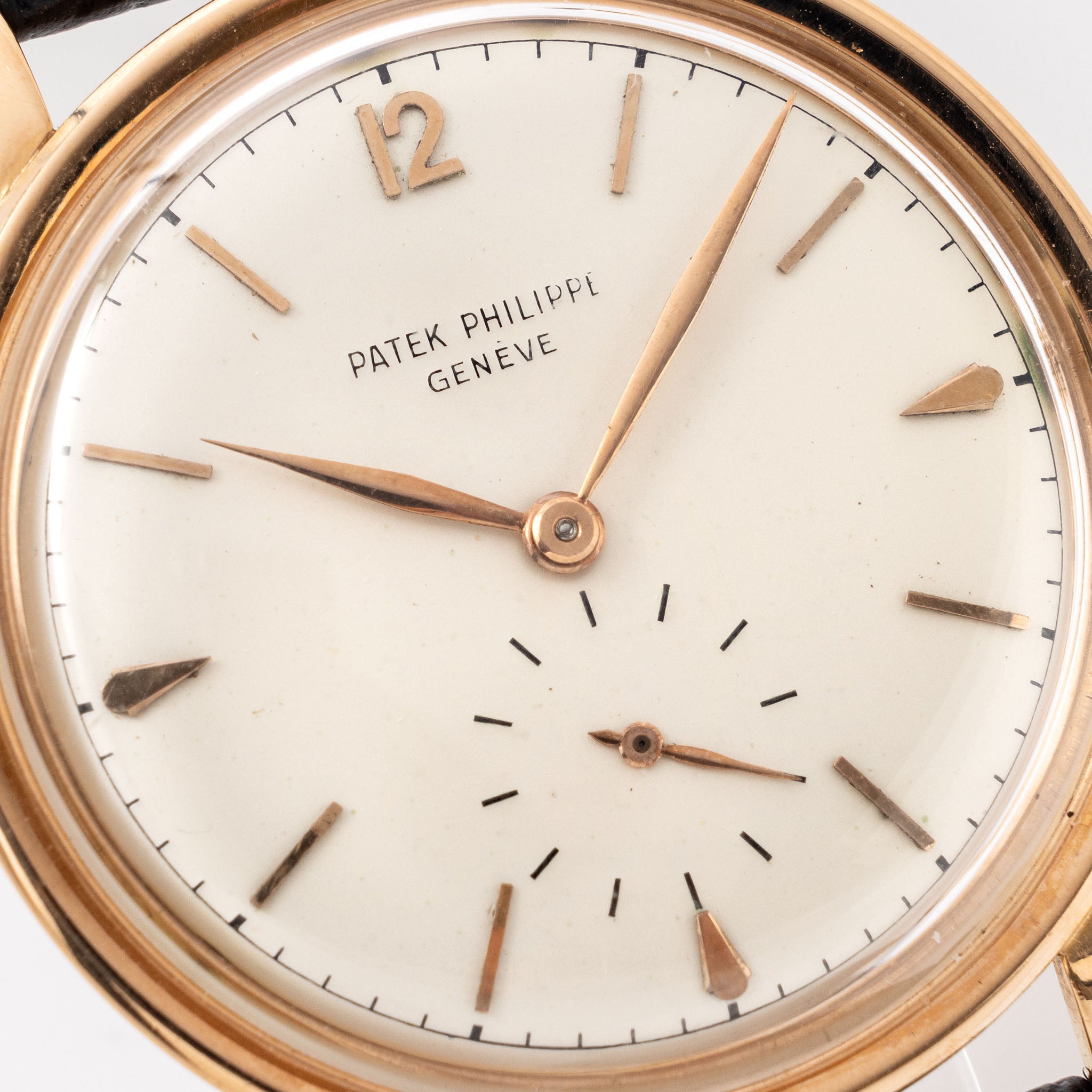 Patek Philippe Calatrava in 18k Rose Gold Silver Dial ref 2452R