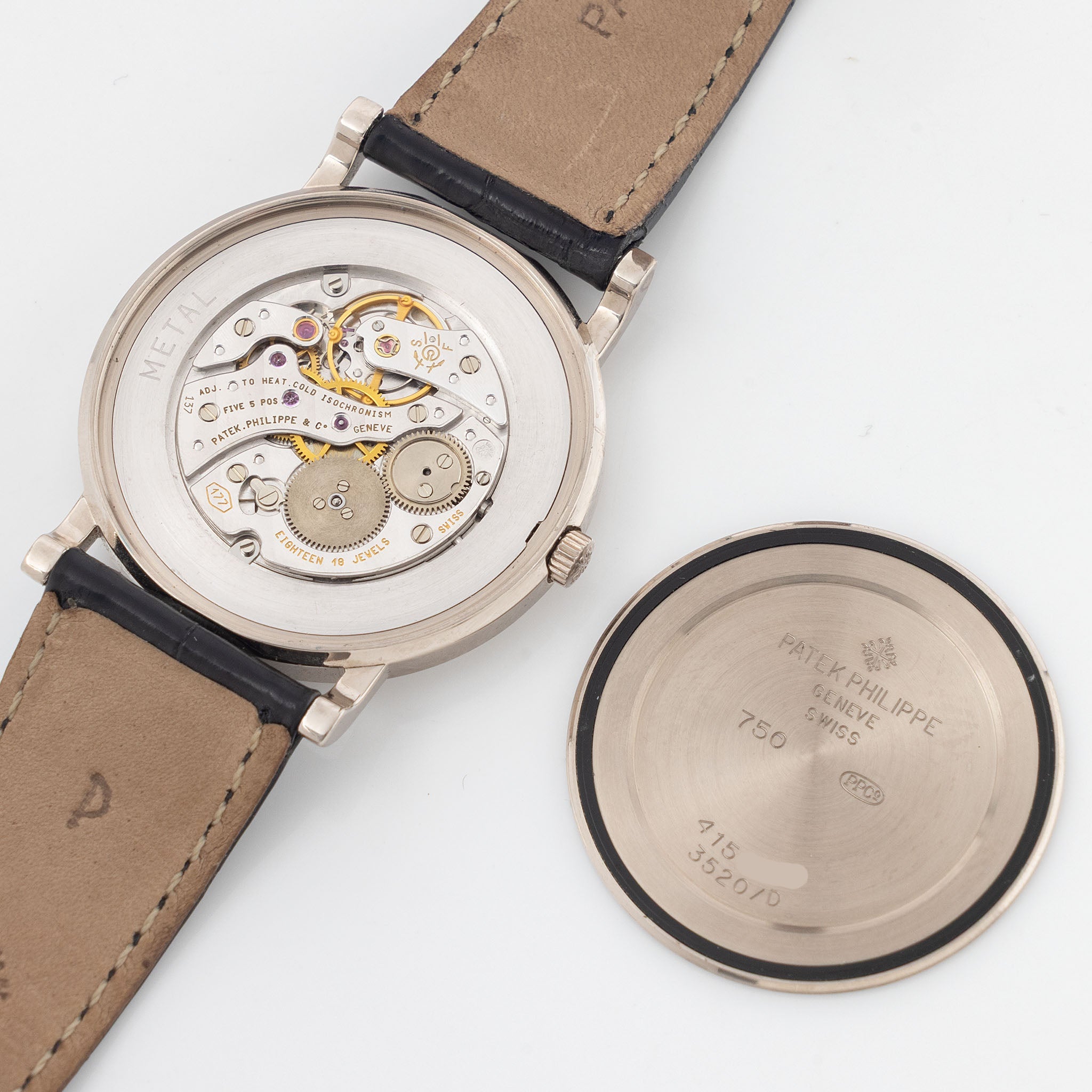 Patek Philippe Calatrava 3520G Clous de Paris in 18k White gold Porcelain Dial with Original Certificate of Origin