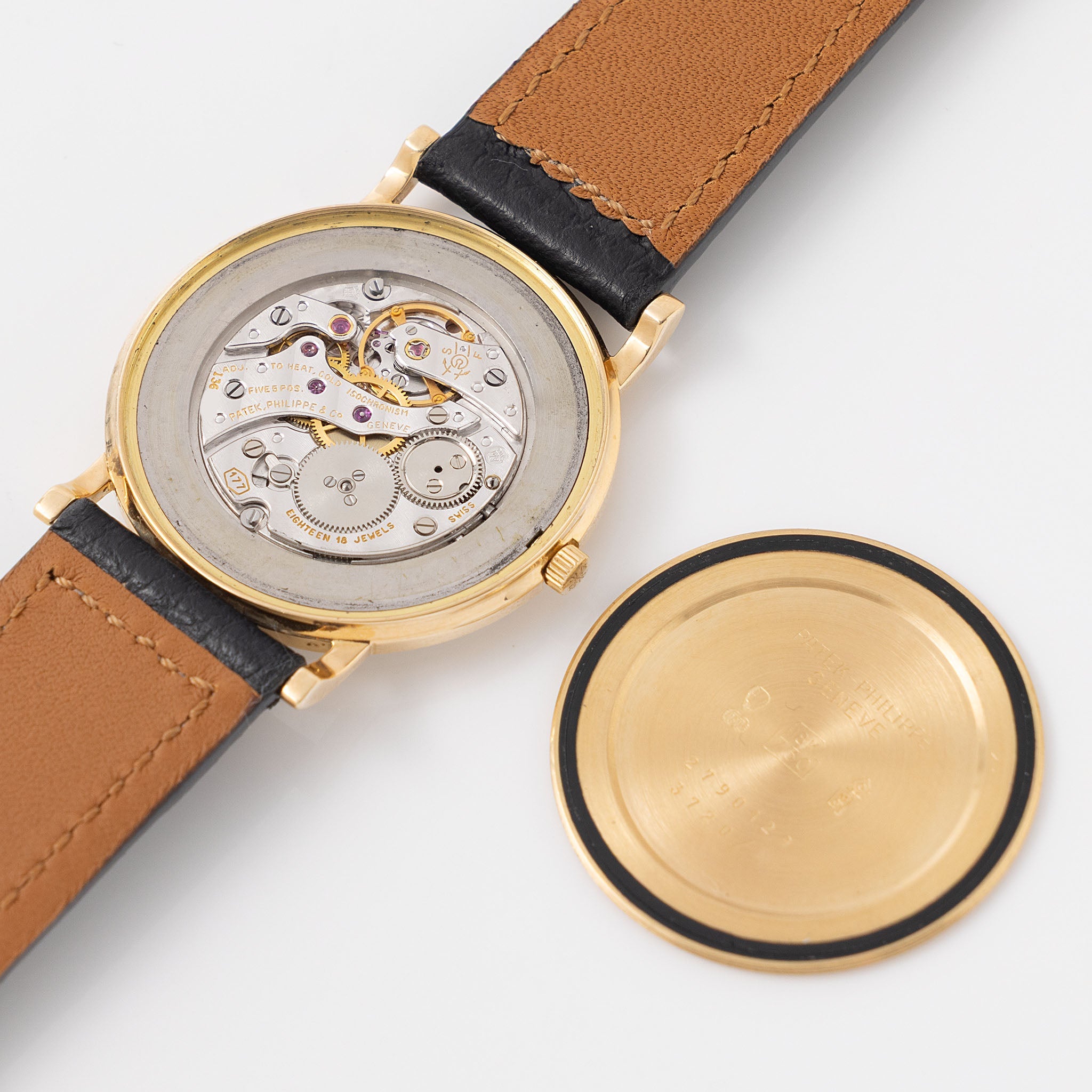 Patek Philippe Calatrava 3720J White Dial in 18 k Yellow Gold