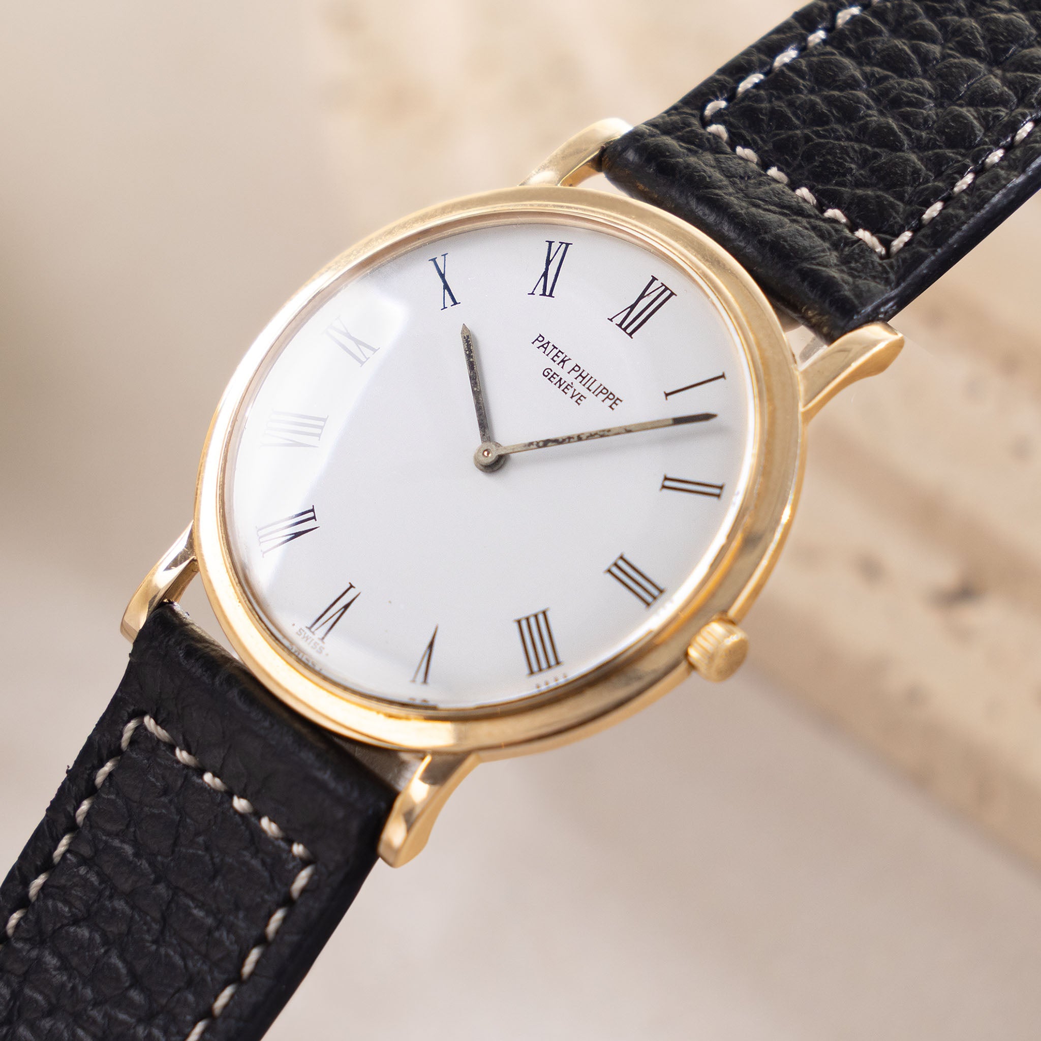 Patek Philippe Calatrava 3720J White Dial in 18 k Yellow Gold