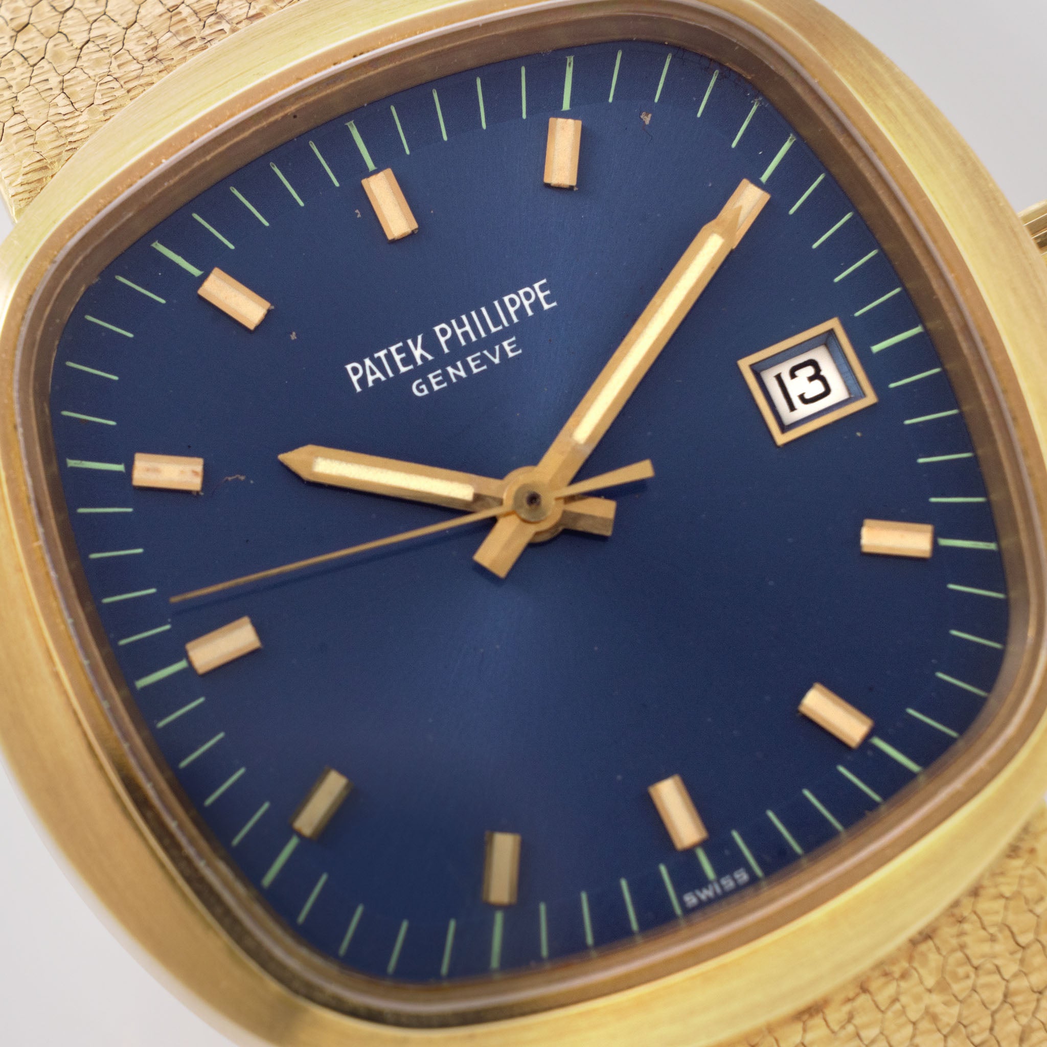 Patek Philippe Beta 21 18K Gold TV Case Royal Blue Dial Ref 3587-1