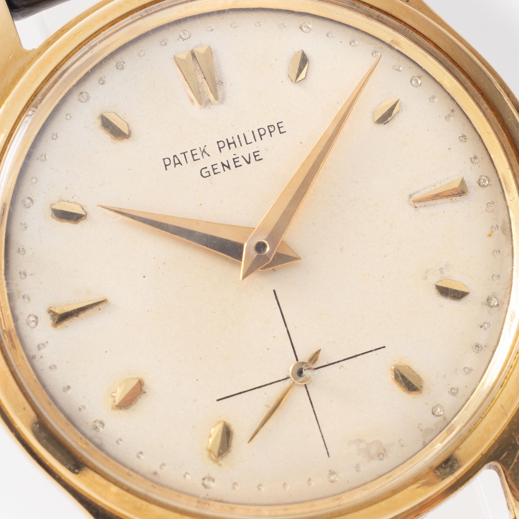 Patek Philippe Calatrava 2509J in 18k yellow gold “Grené-finish dial”
