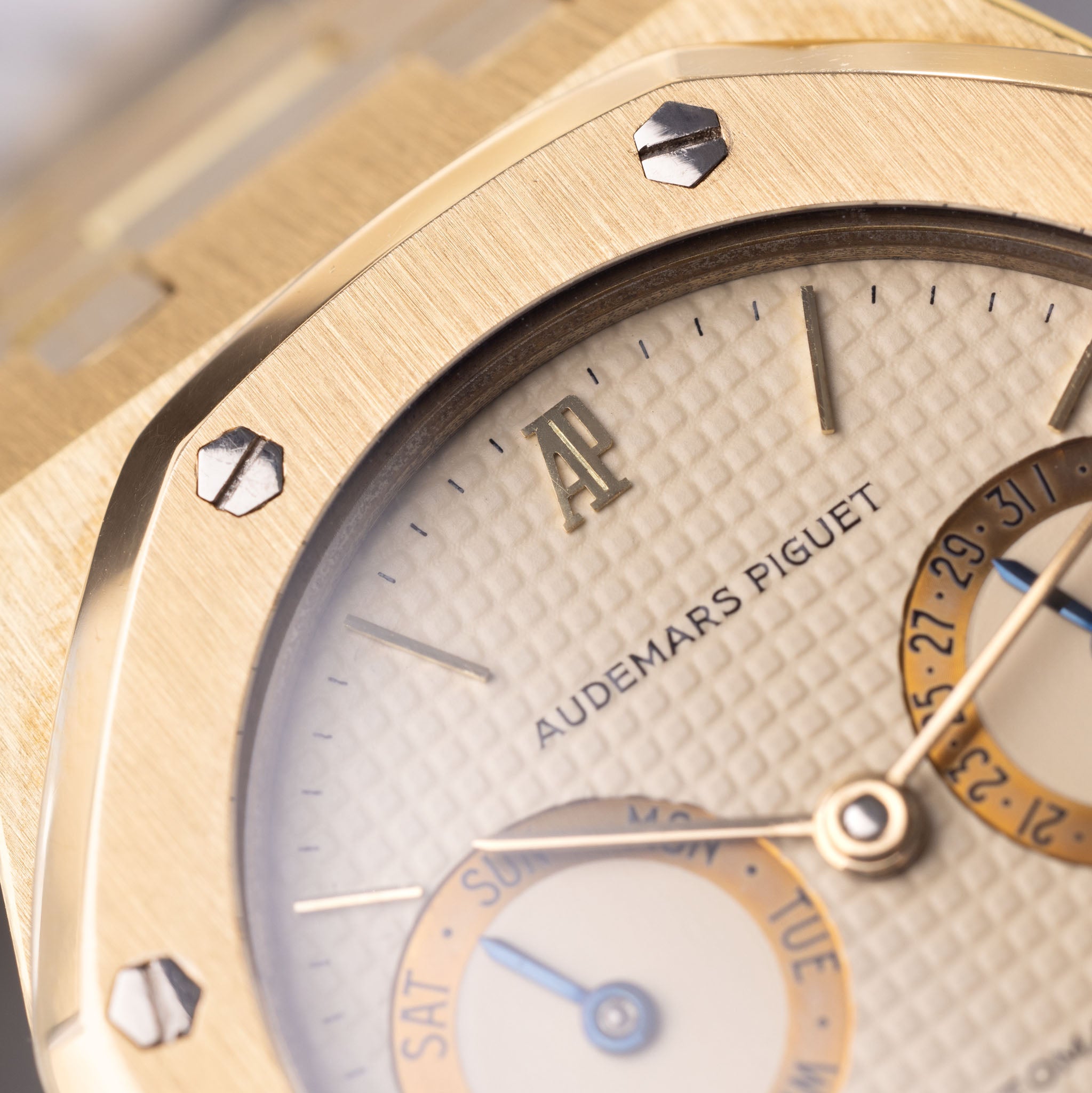 Audemars Piguet Royal Oak Day Date in 18kt Yellow Gold "Owl" With Archive Extract