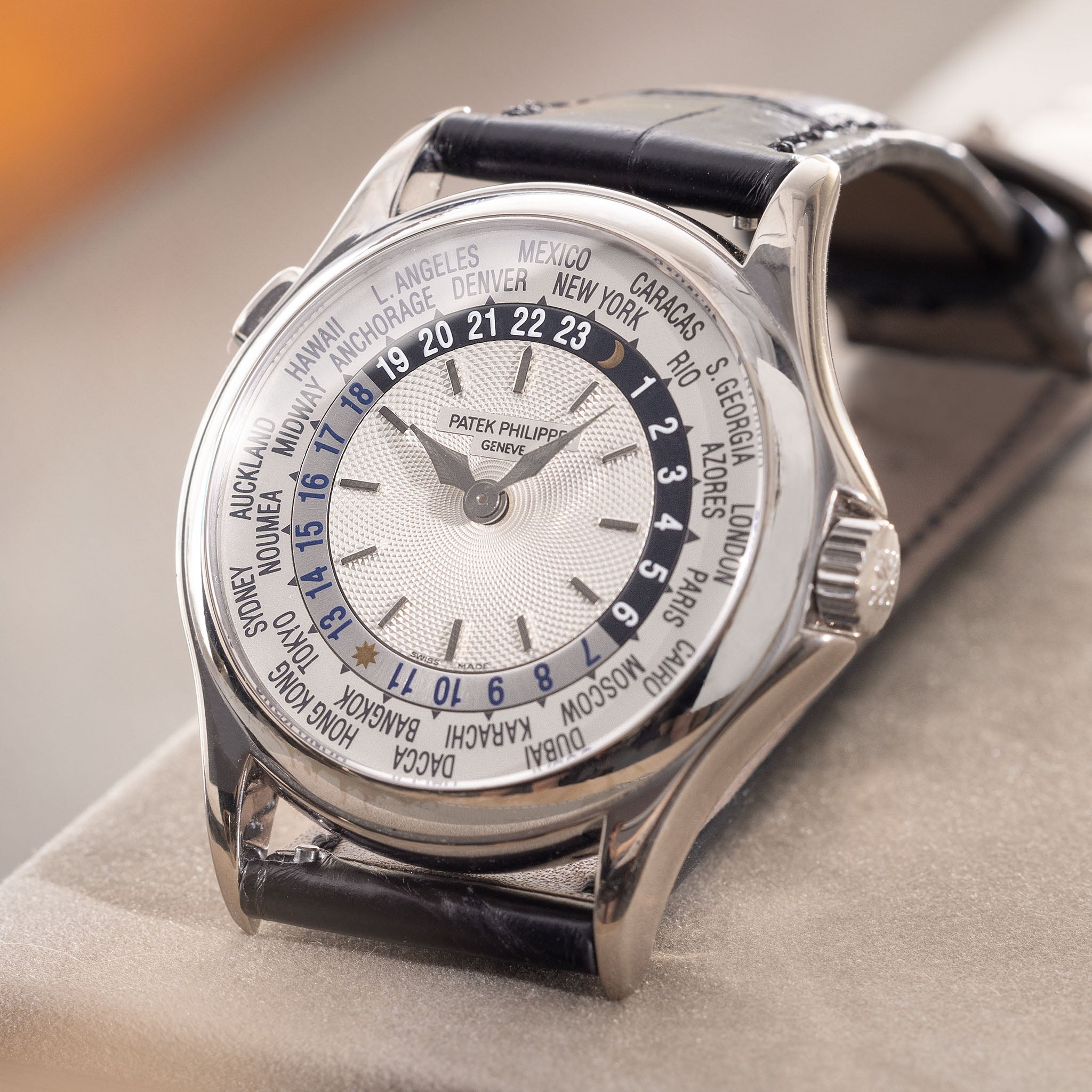 Patek Philippe World Timer White Gold Ref 5110G