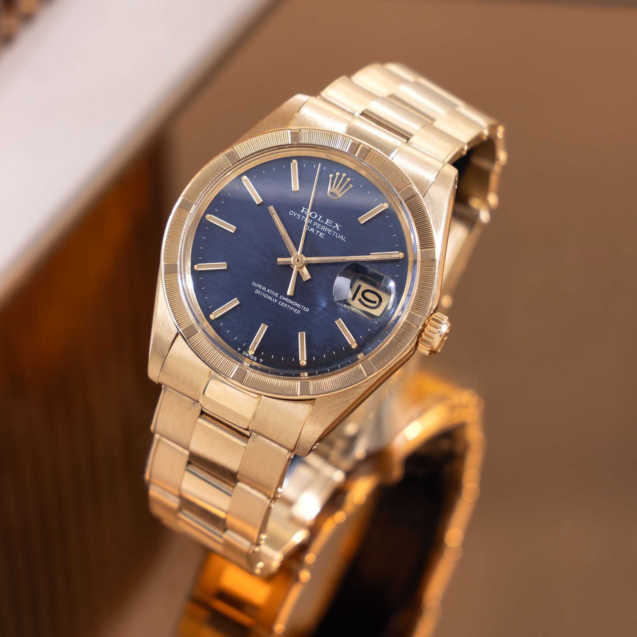 Rolex Oyster Perpetual Date in blue "Shantung "dail ref 1501/8