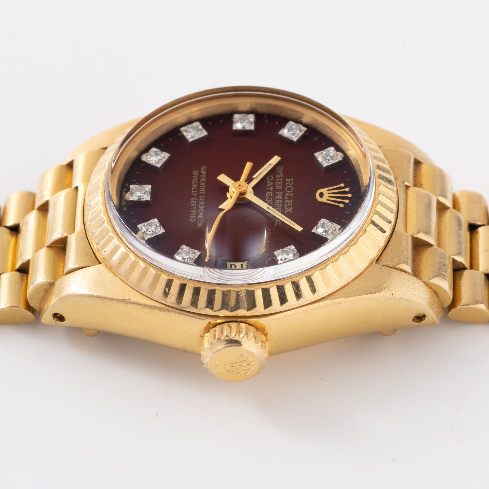 Rolex Datejust red Dégradé dial with diamond markers  in 18 k yellow gold ref 6917