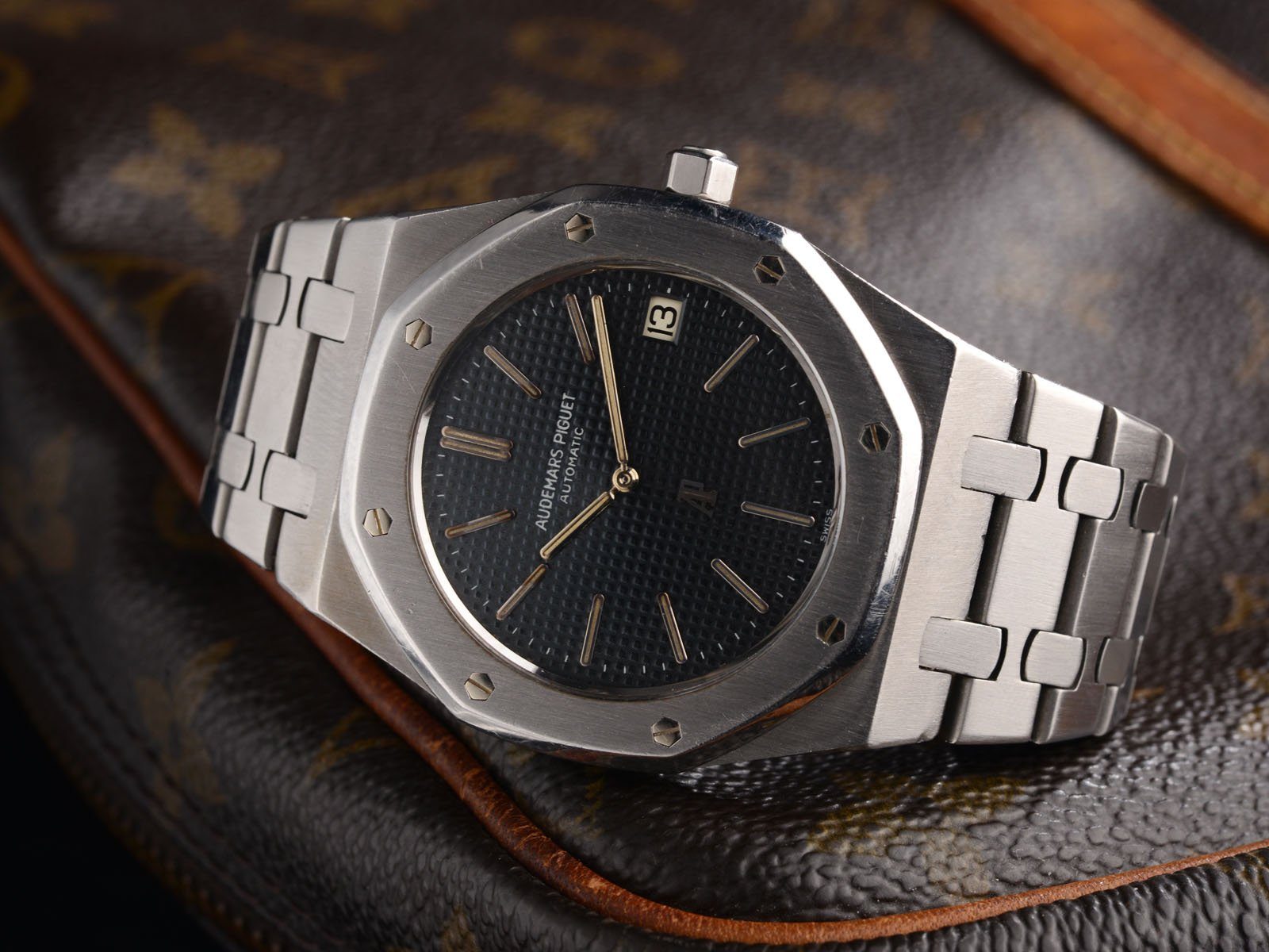 AUDEMARS PIGUET ROYAL OAK JUMBO A SERIES