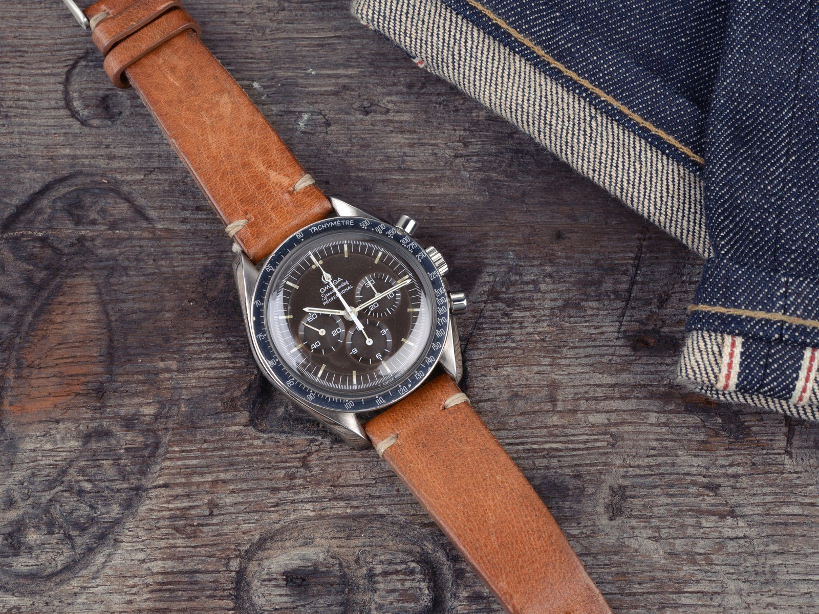 TROPICAL 1969 OMEGA SPEEDMASTER