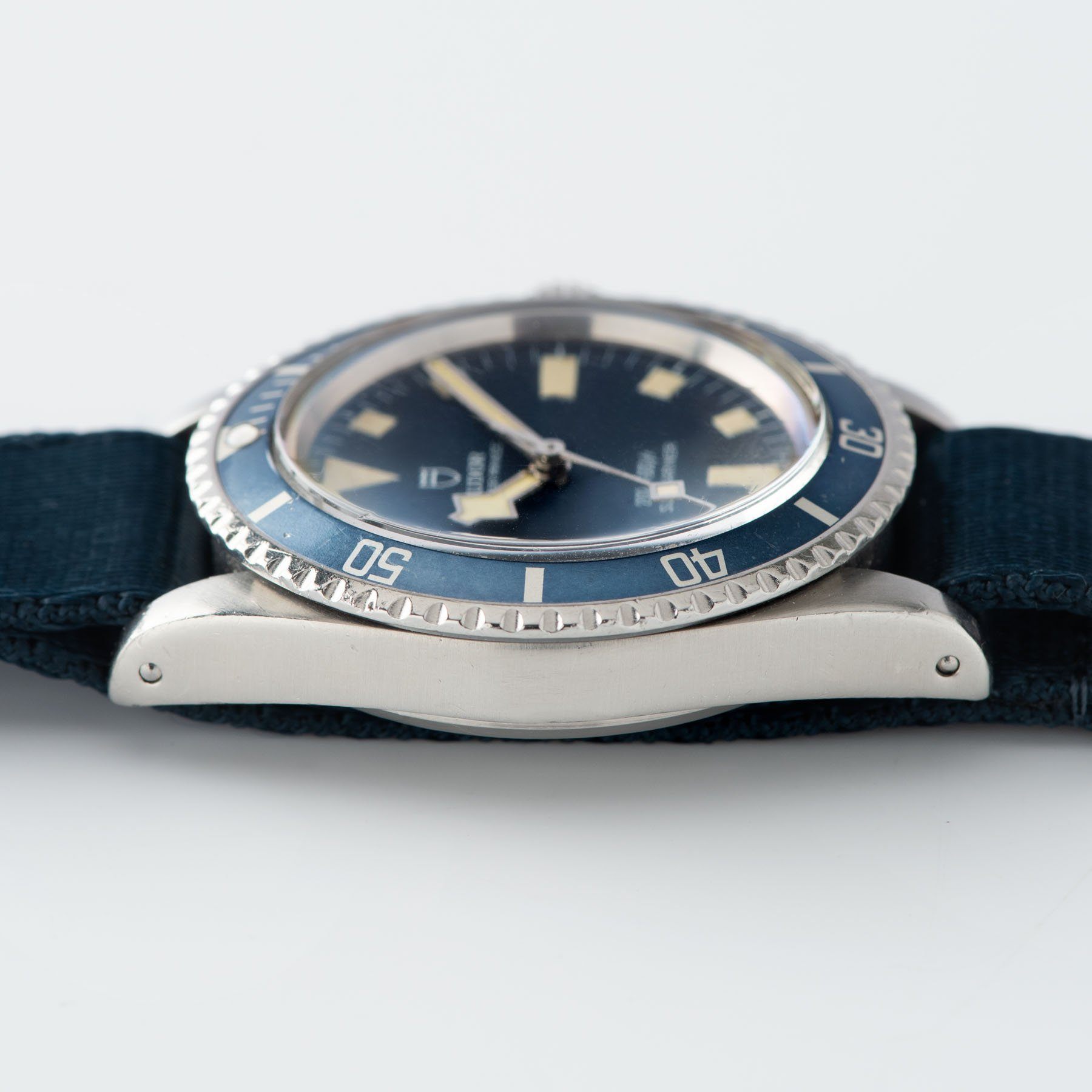 Tudor Marine Nationale MN78 Submariner 9401 with Provenance/Ledgers case details